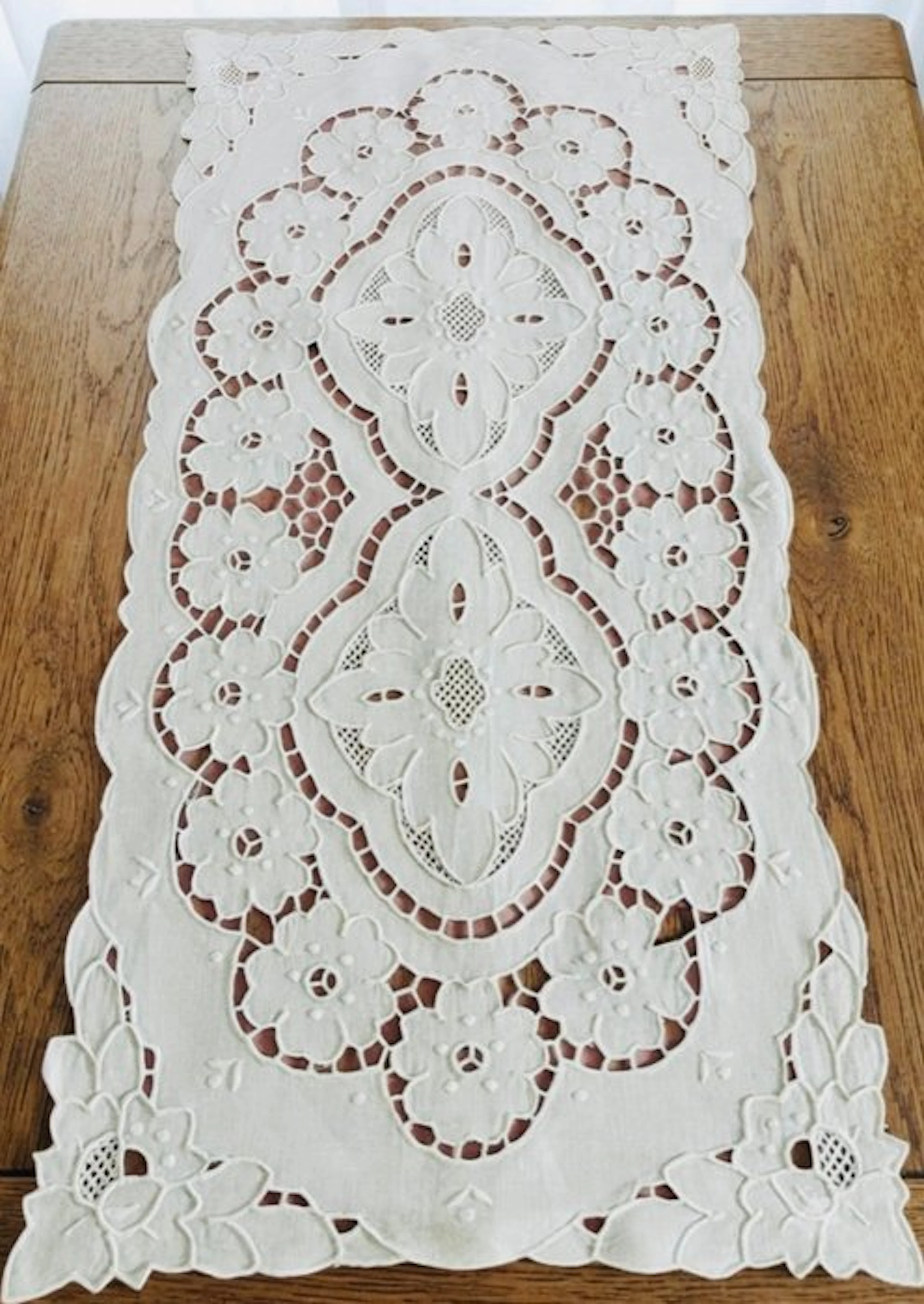 Embroidery - 70 cm - 35 cm - Decorative Linen