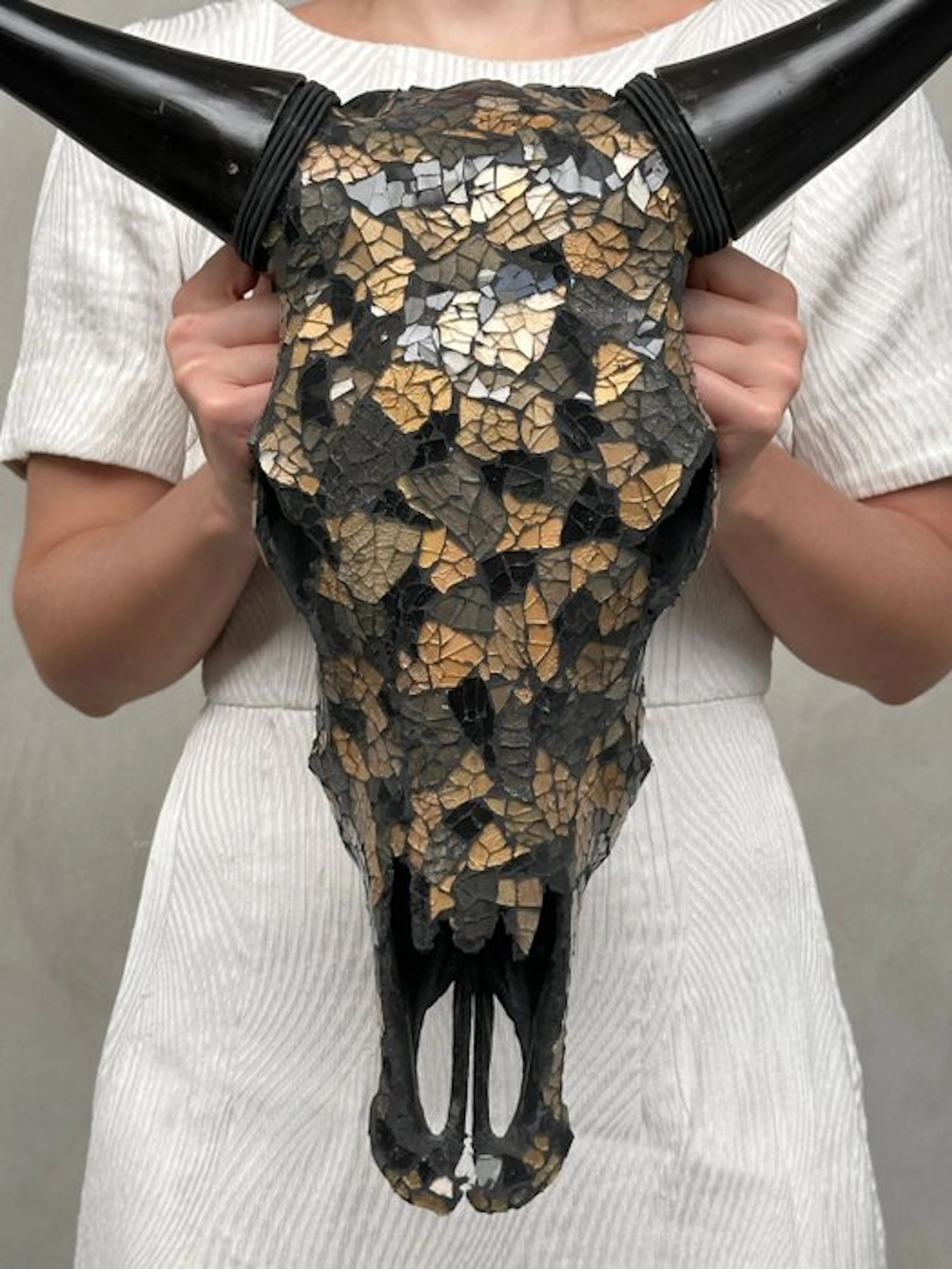 NO RESERVE PRICE - Stunning Cow skull with Glass Mosaic...