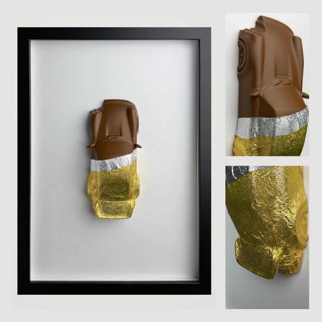 Henevor - Porsche 911 (930) Chocolate bar | Handpainted Wall Sculpture