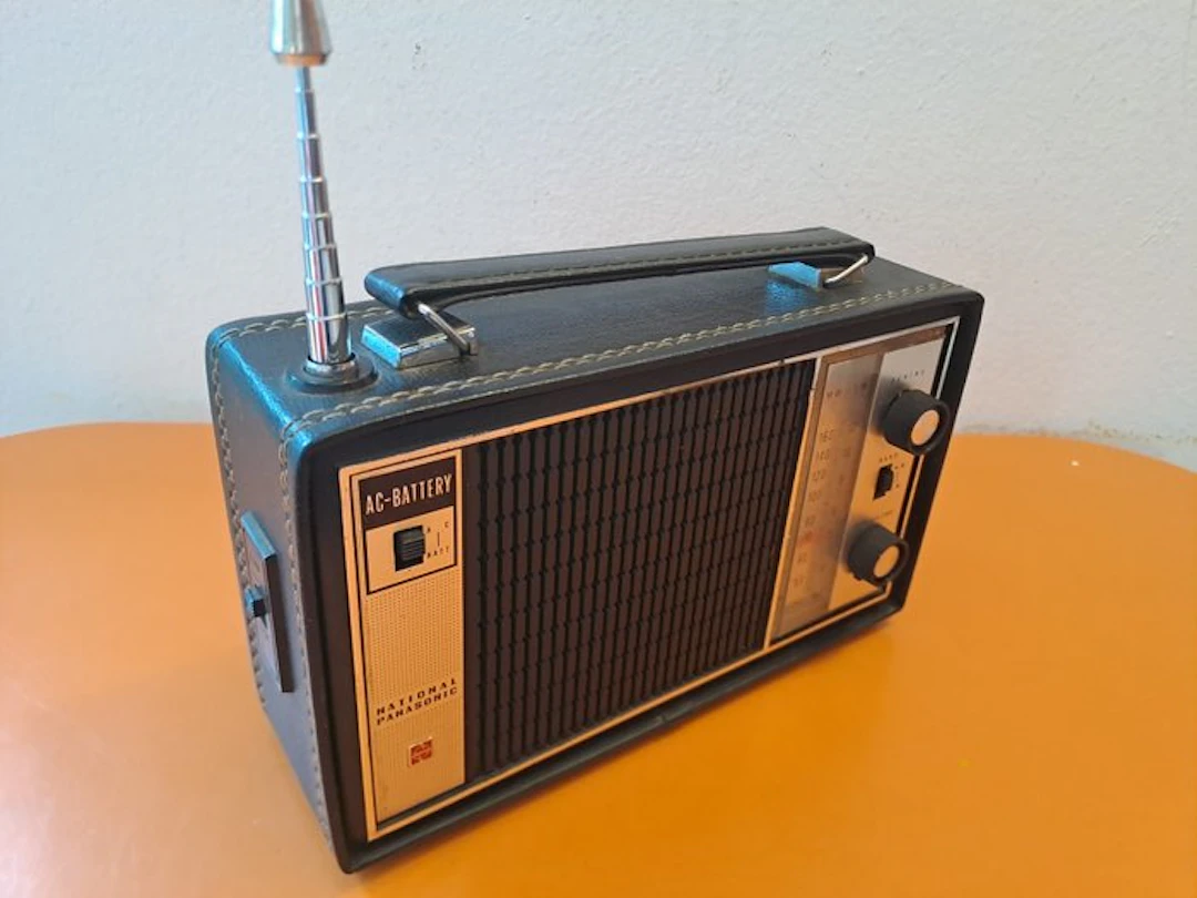 Panasonic - R-159 Transistor radio