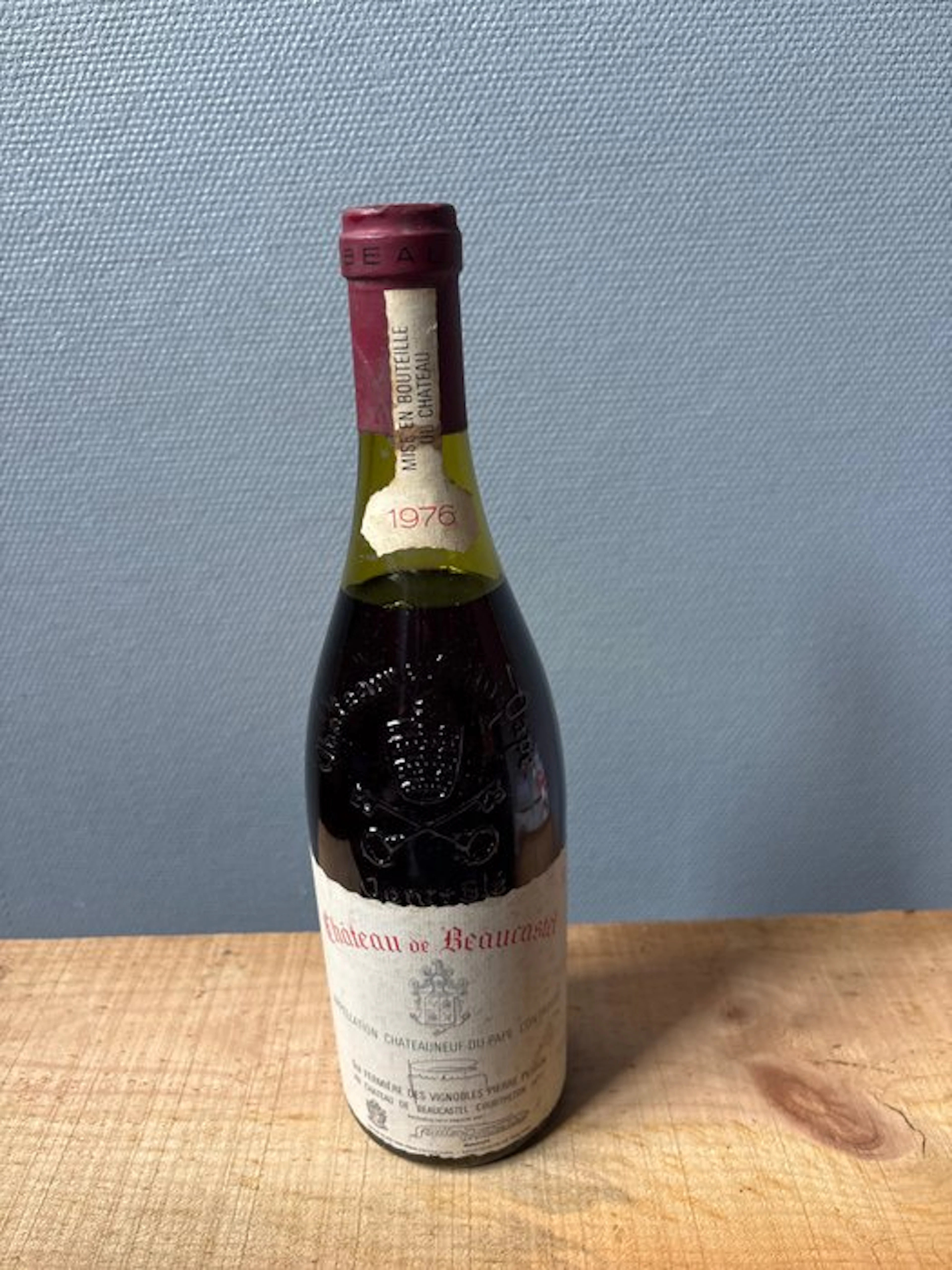 1976 Chateau de Beaucastel - Châteauneuf-du-Pape - Bottle (0.75L)