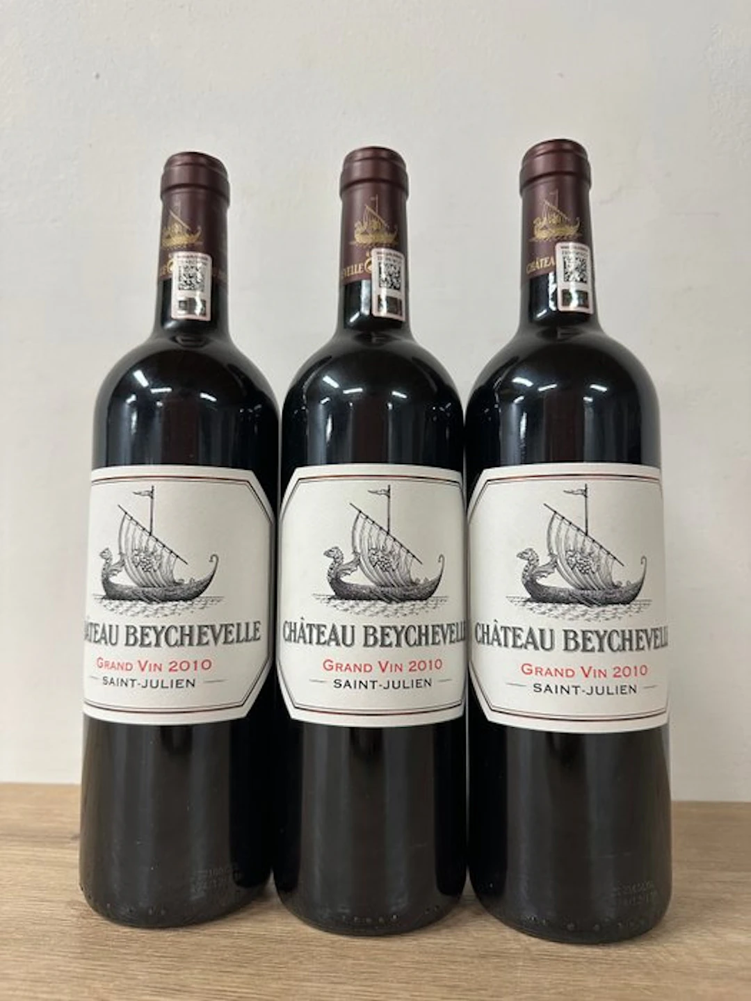 2010 Château Beychevelle - Saint-Julien Grand Cru Classé - 3 Bottle (0.75L)