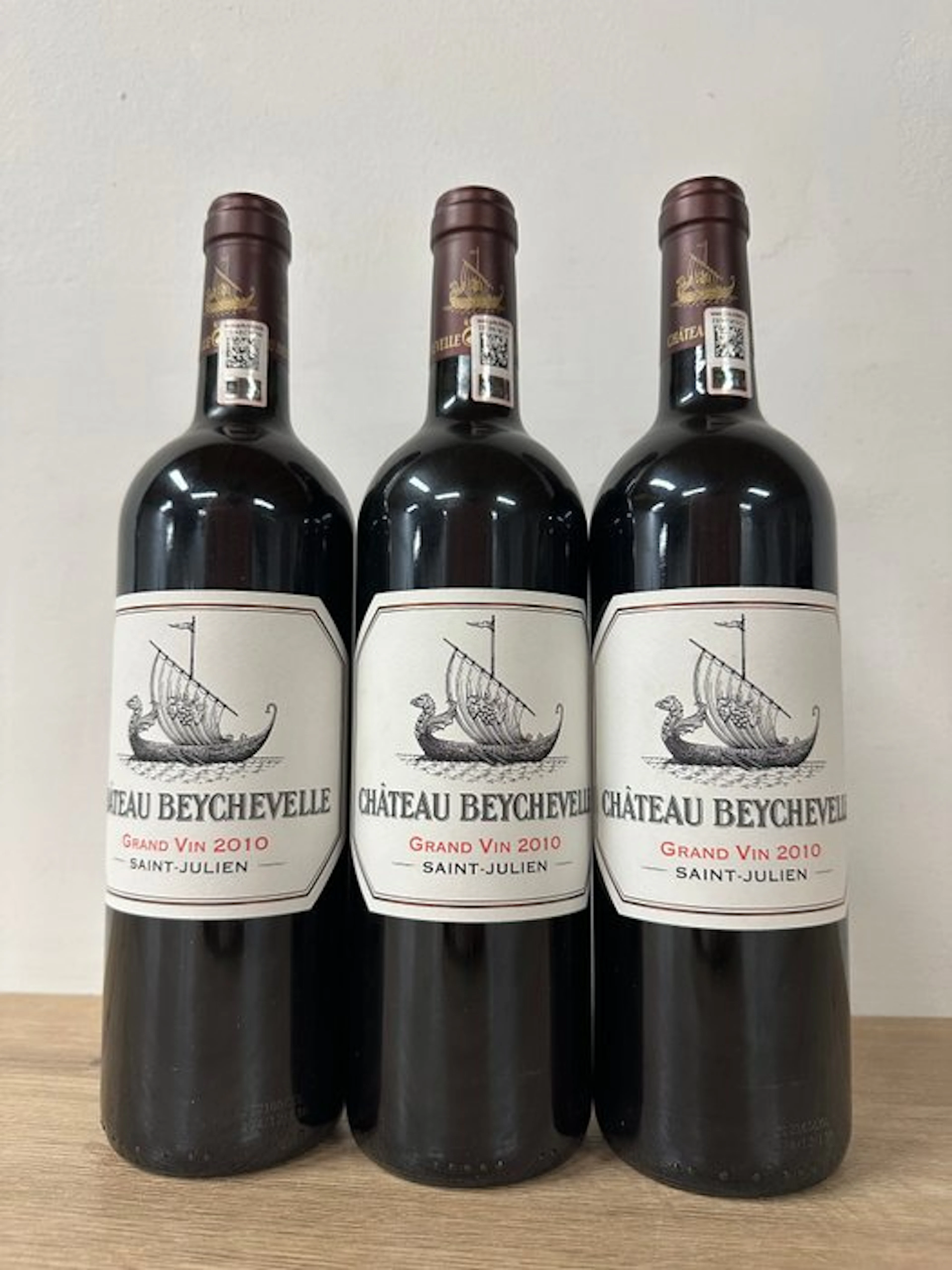 2010 Château Beychevelle - Saint-Julien Grand Cru Classé - 3 Bottle (0.75L)