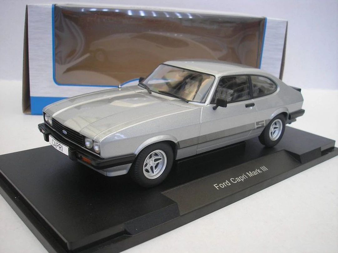MCG 1:18 - Model sports car - Ford Capri III 3.0 S - 1978 - Silver