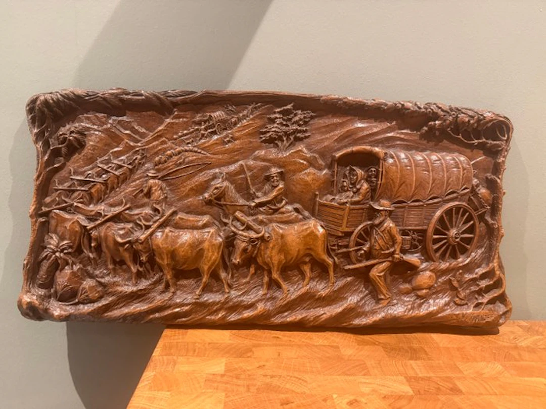 SyrocoWood - Signed “V. Ivanoff” - Wall plate - Wood - Voortrekker wagon scene