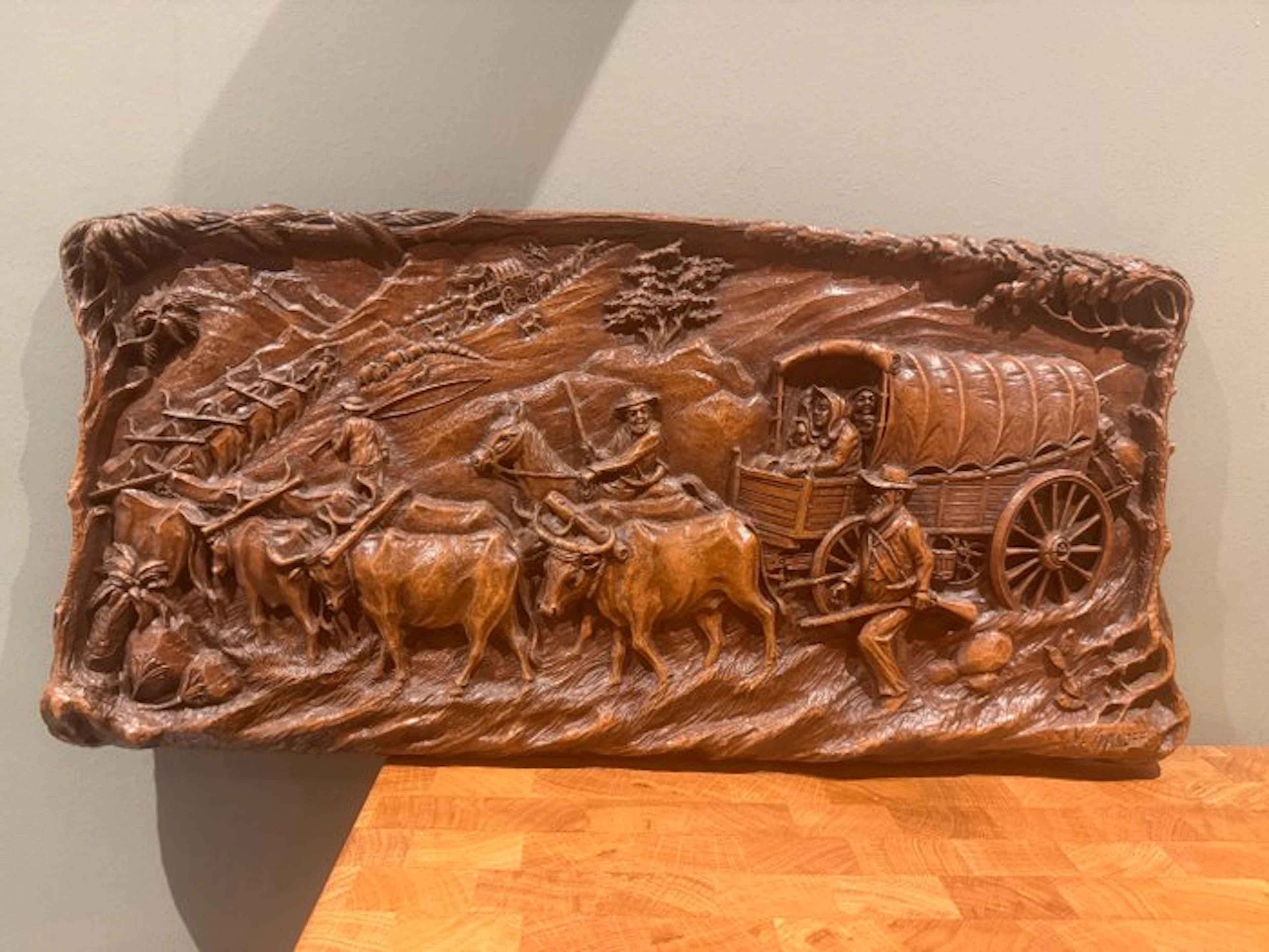 SyrocoWood - Signed “V. Ivanoff” - Wall plate - Wood - Voortrekker wagon scene