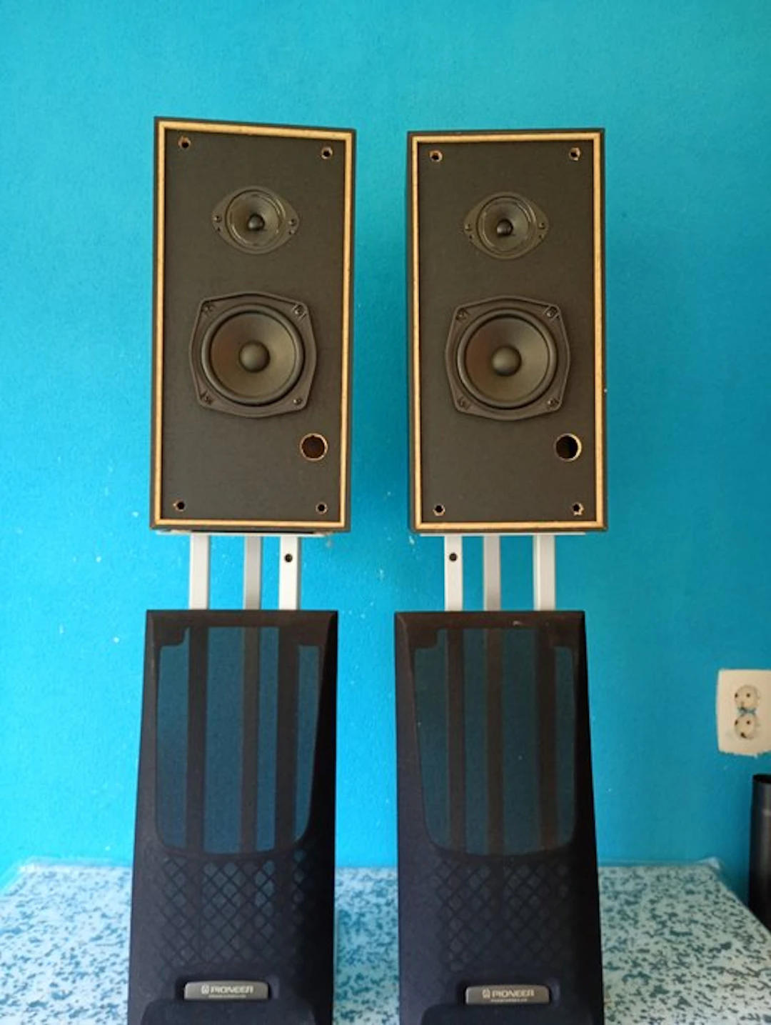 Pioneer - SJ-130 / 2-Way Compact Bookshelf Speaker set
