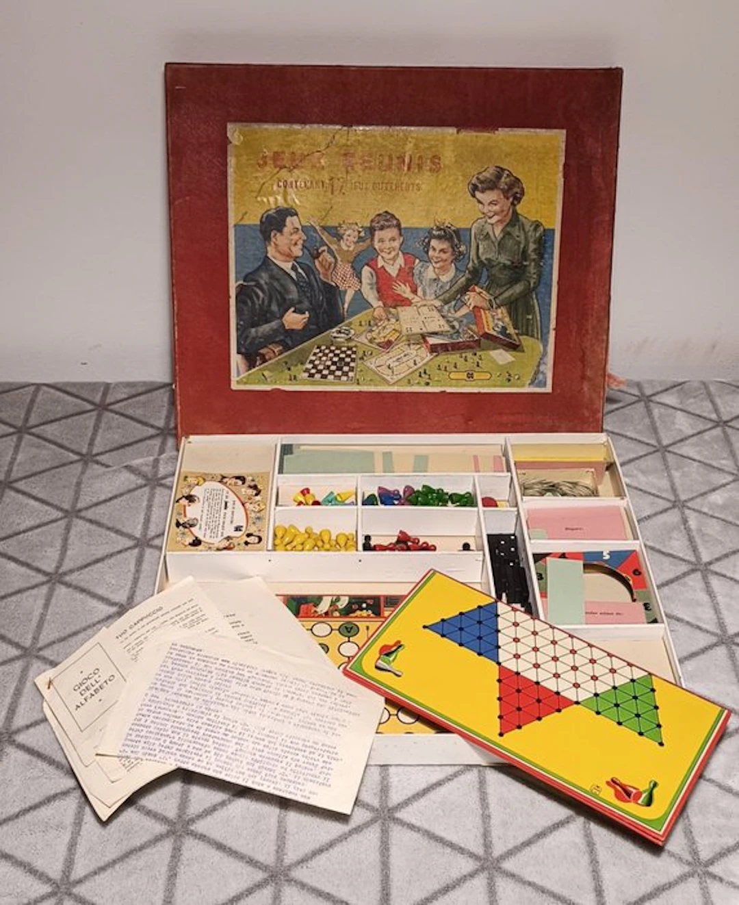 Board game - Jeux réunis 12 - Cardboard
