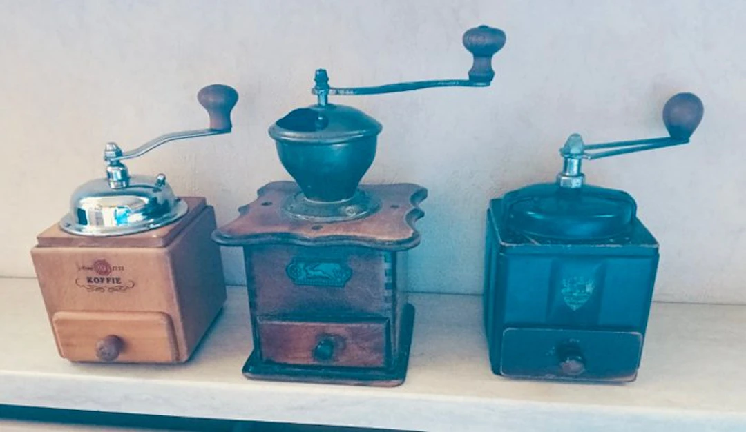 Douwe Egberts, Peugeot - Coffee grinder (3) - Wood, Metal