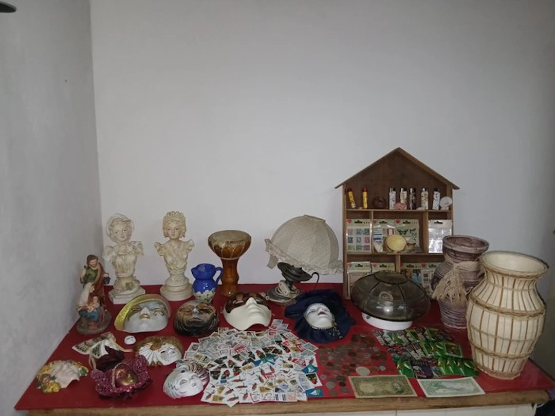 Themed collection - Little House Miscellany