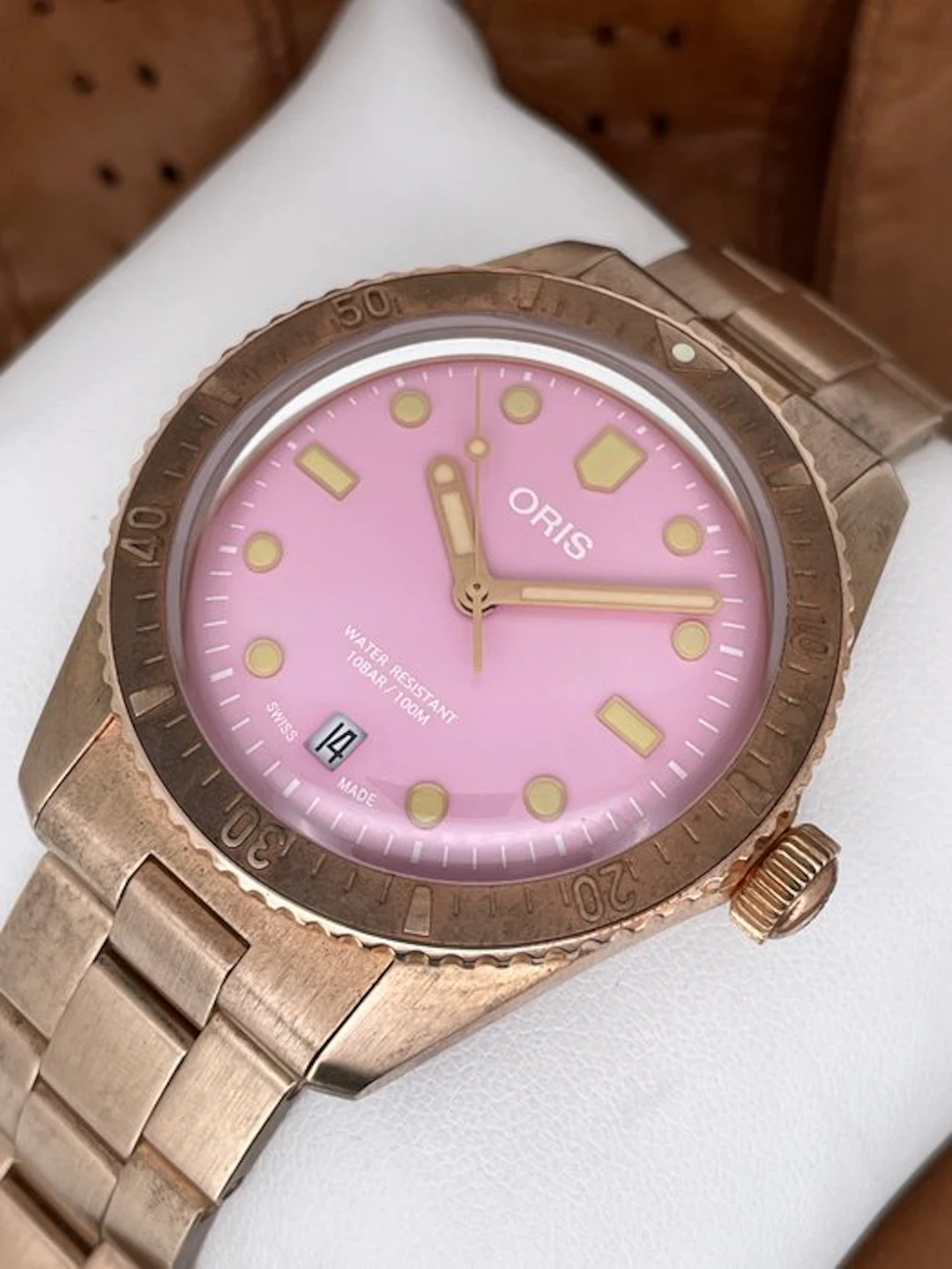 Oris - Divers Sixty-Five Cotton Candy Bronze Automatic...