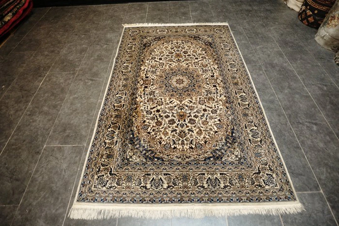 Isfahan - Carpet - 223 cm - 144 cm