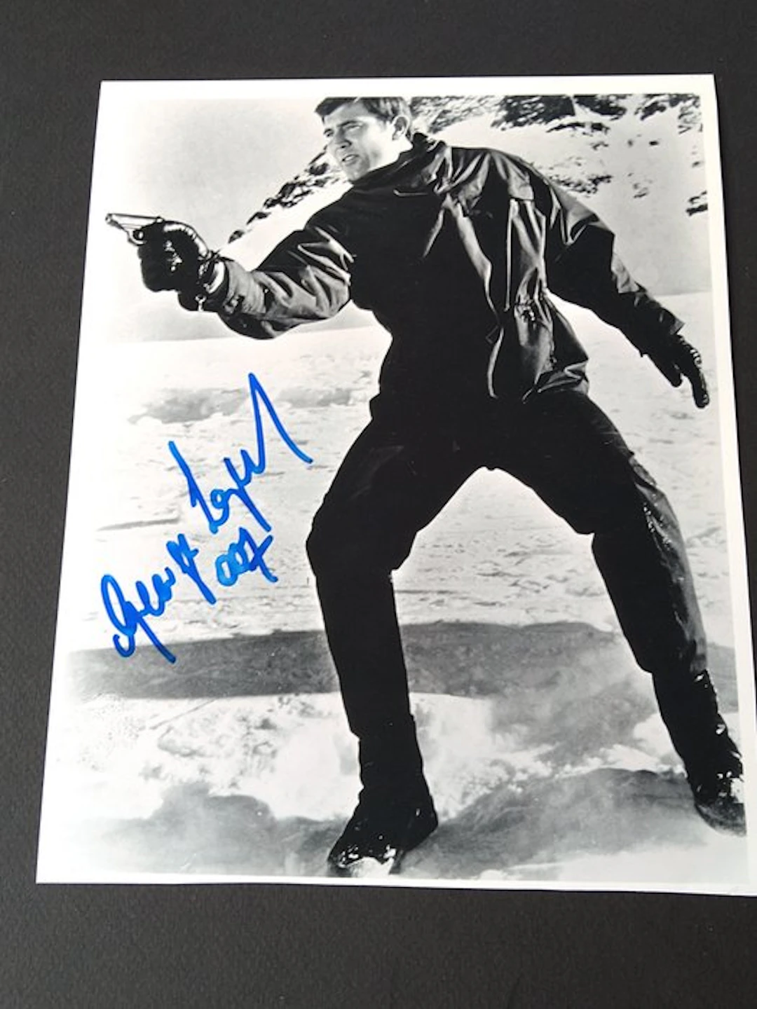 James Bond 007: On Her Majesty’s Secret Service - George...