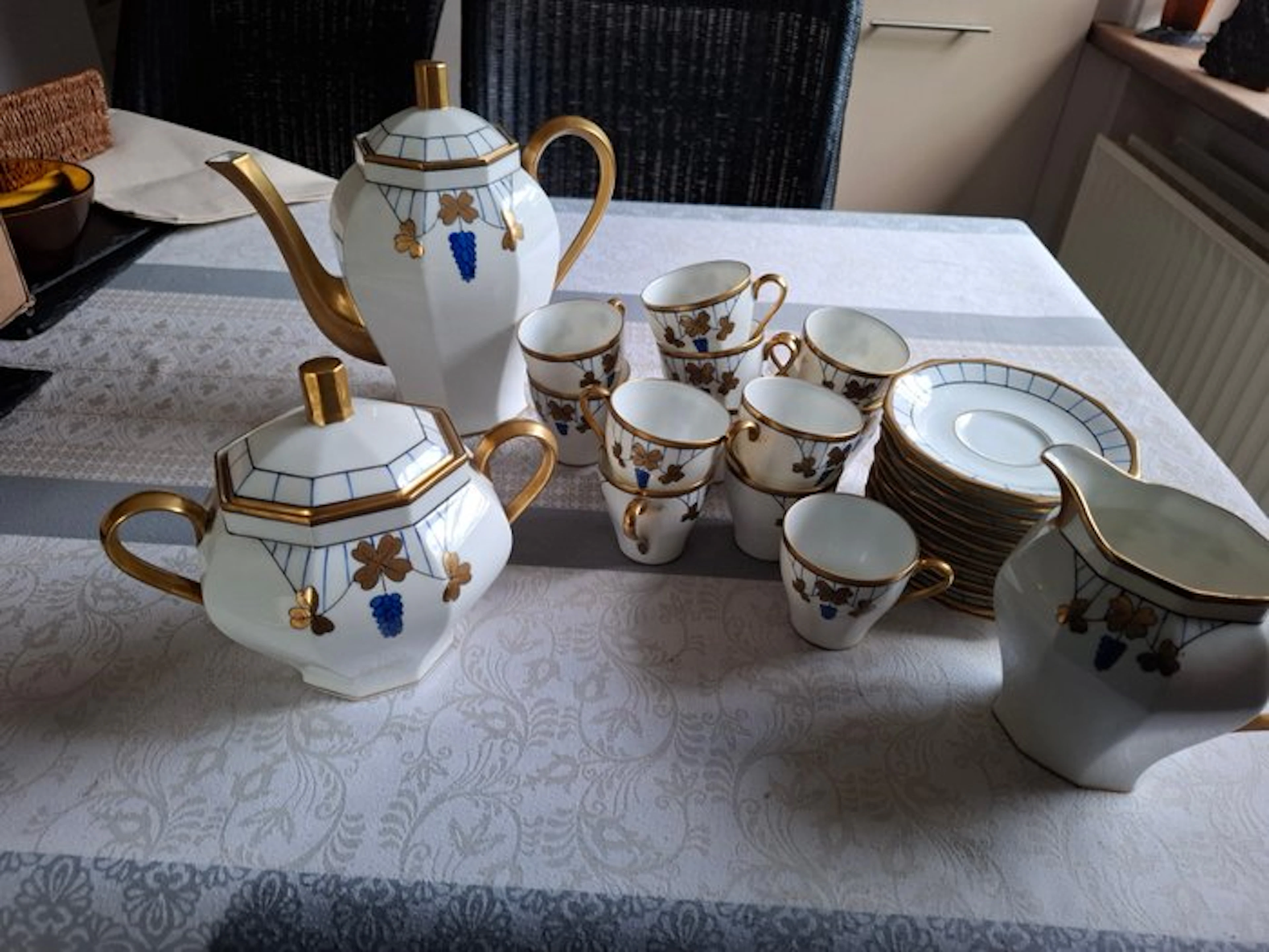 Table service for 12 - Porcelain