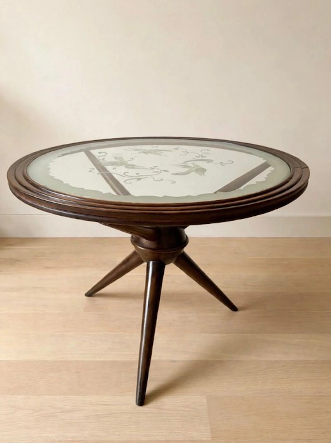 Coffee table - Walnut - Tripod Mid-Century