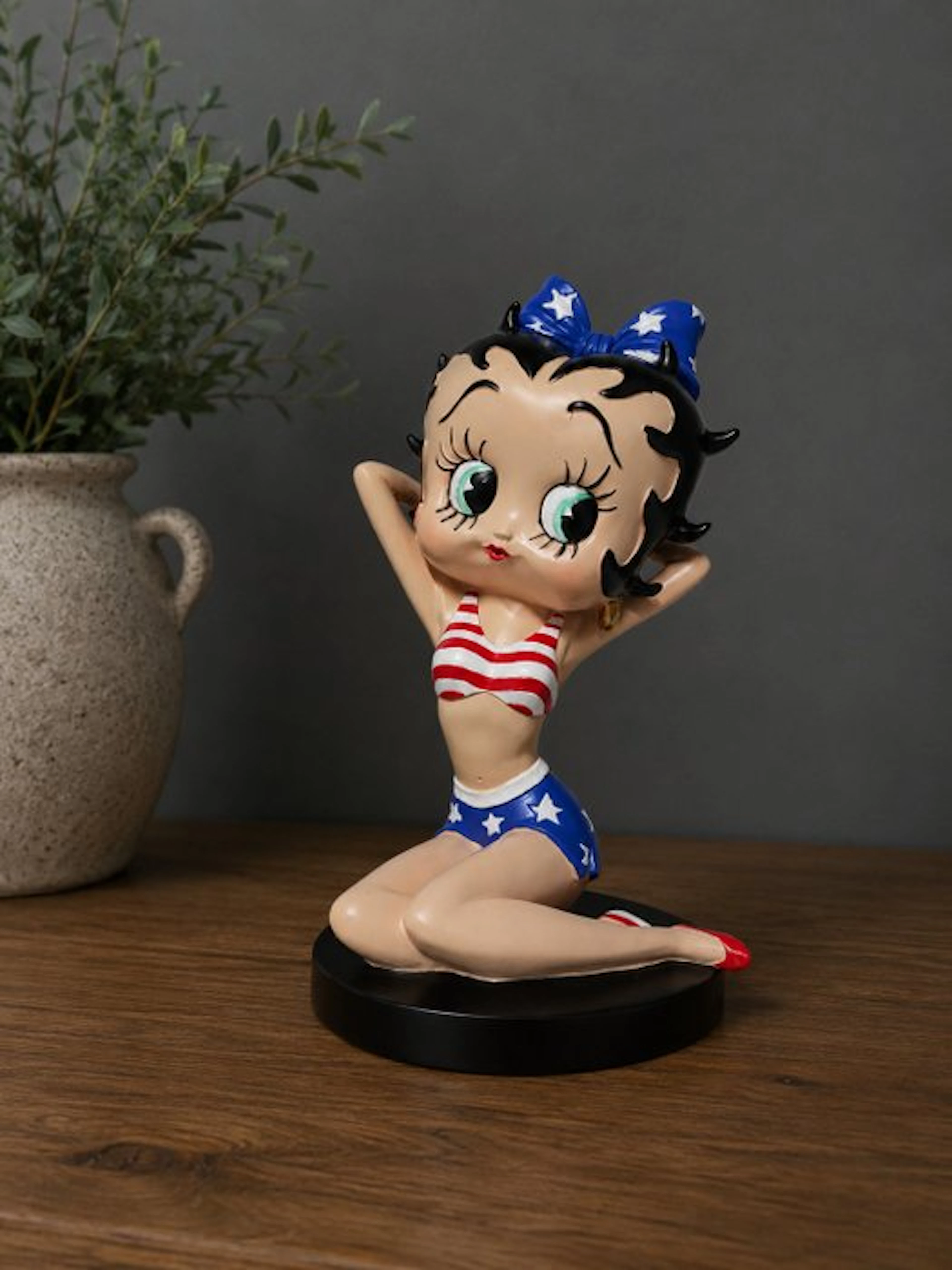 Statue, Betty Boop in a swimsuit - 25 cm - polyresin
