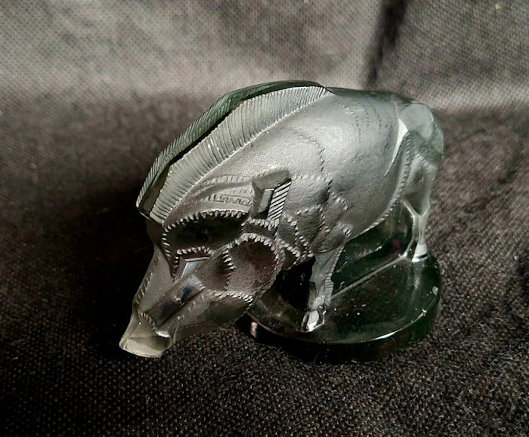 Bonnet ornament (1) - Lalique - Wild Boar / Sanglier - 1920-1930