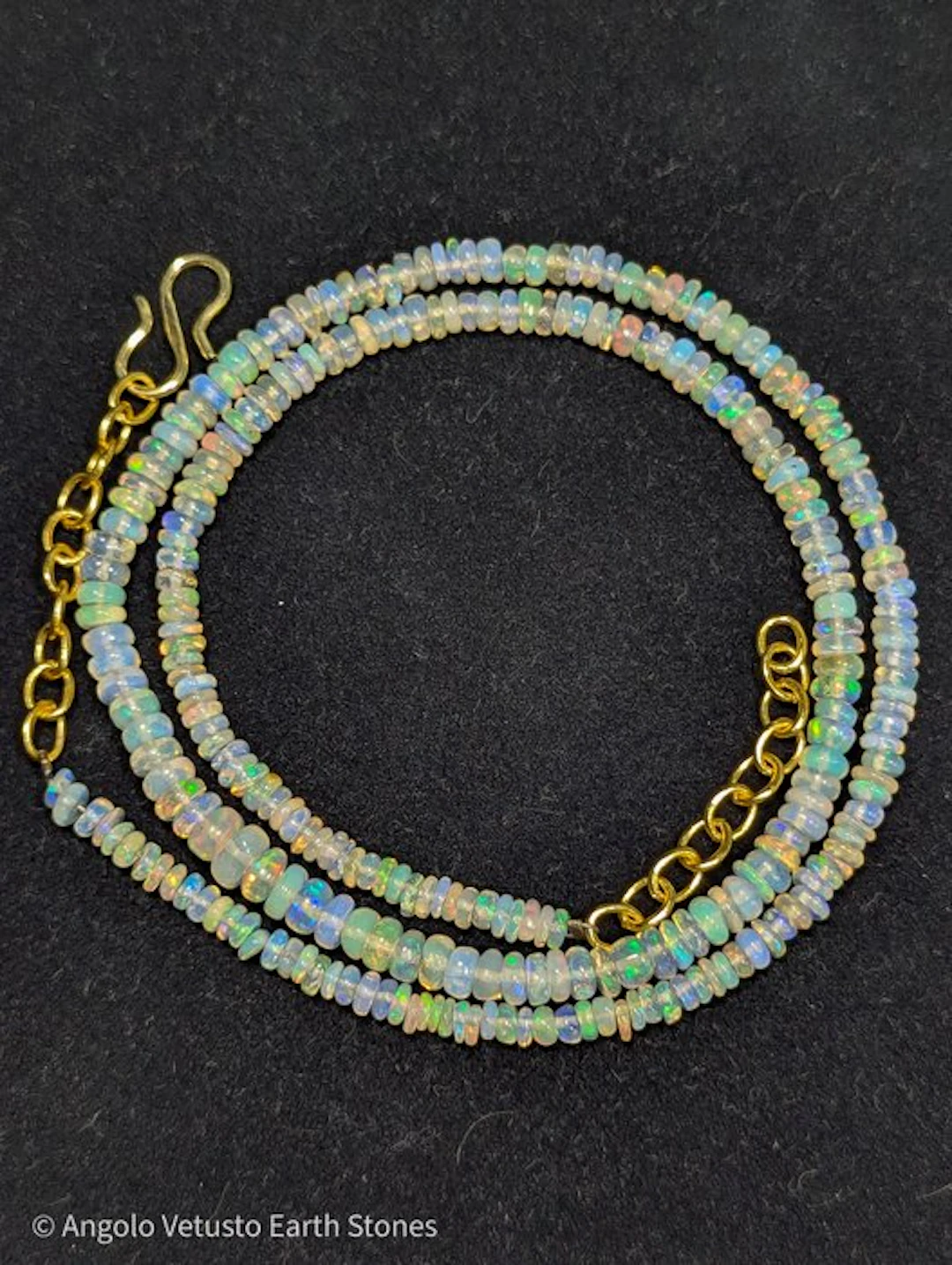 38.30 ct - Beautiful Ethiopian Natural Opals bead...