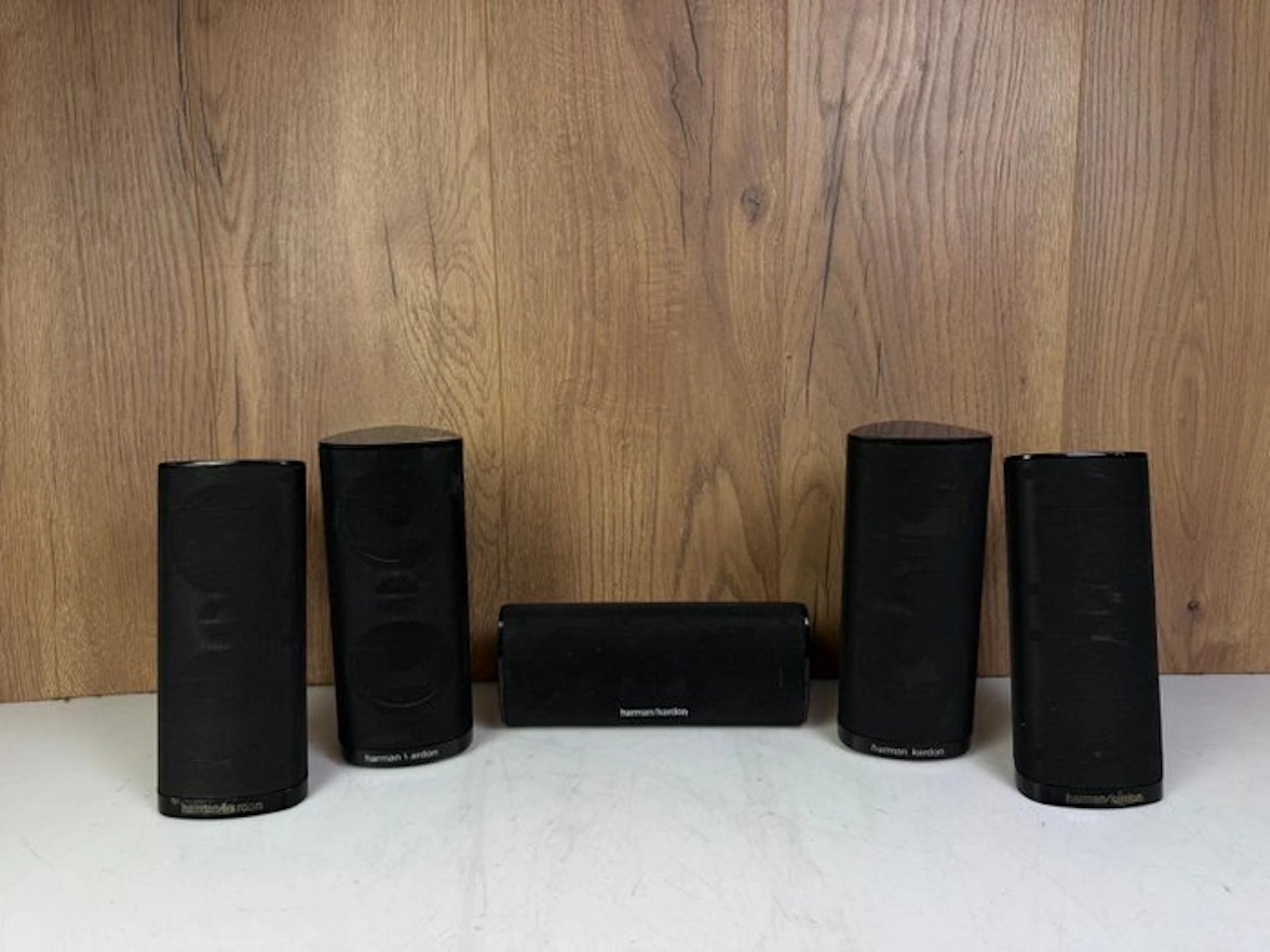 Harman Kardon - 5-Piece Surround Sound Satellite Speaker set