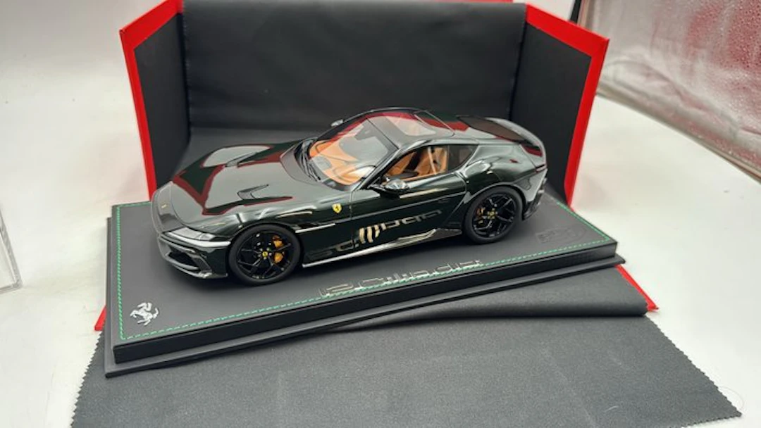 BBR 1:18 - Model car - Ferrari 12Cilindri Panoramic Roof Limited Edition
