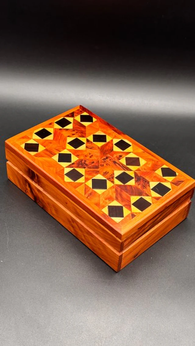 Jewellery box - Thuya, Acacia & Lemon wood inlay - Unique handmade Marquetry