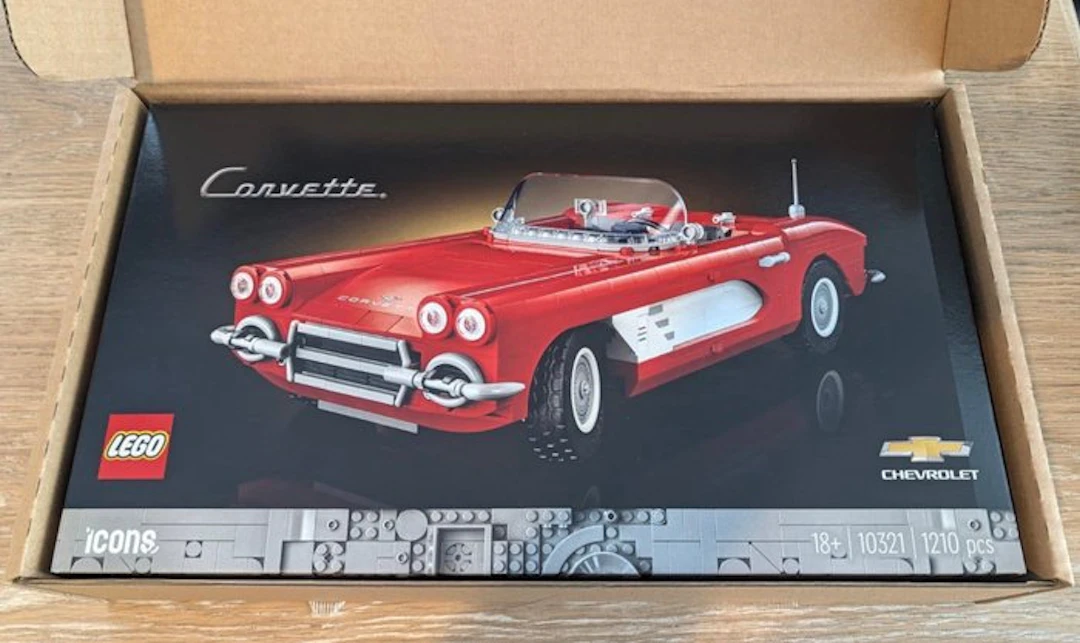 LEGO Set - 10321 - Icons - Corvette