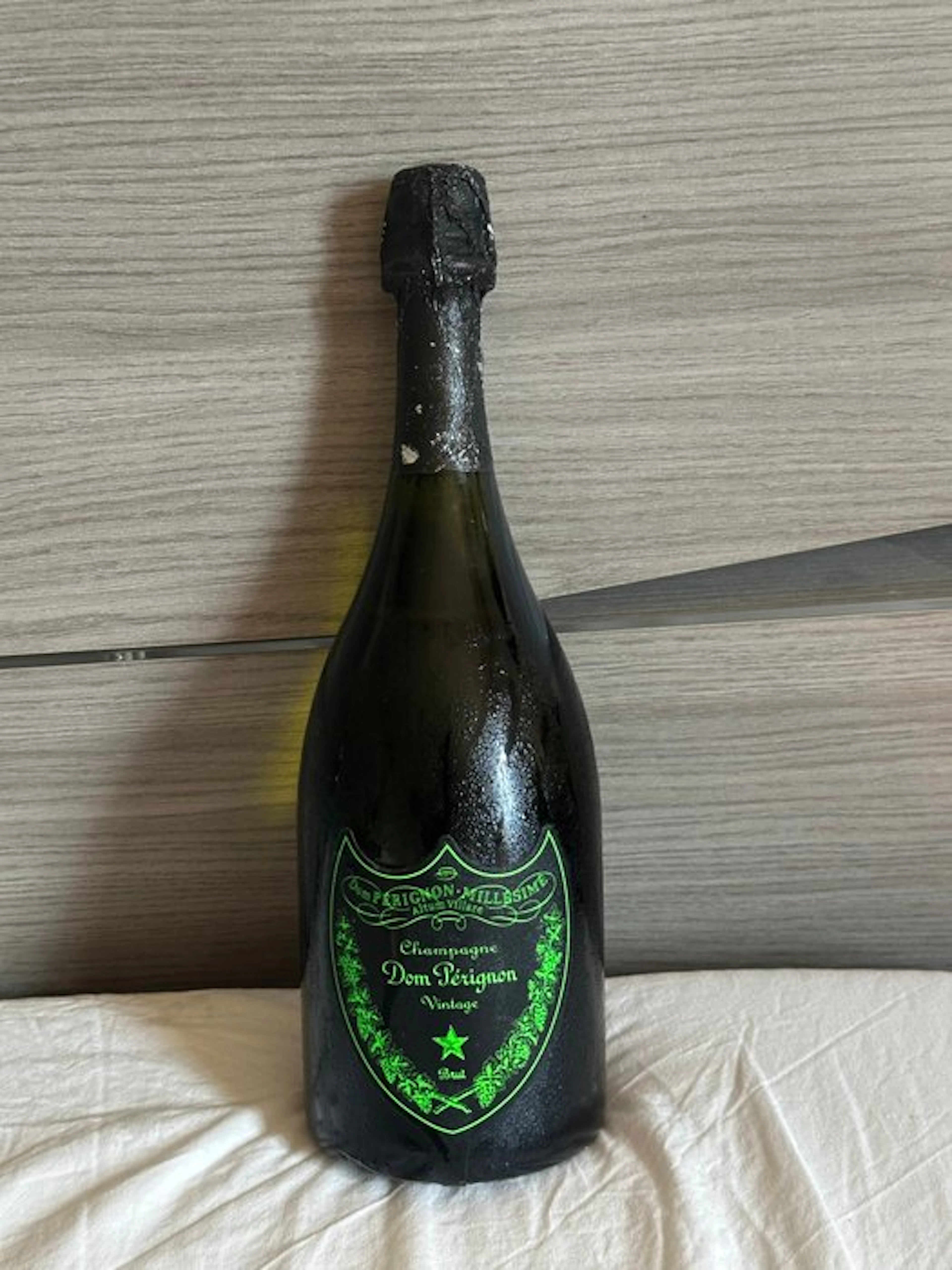 2008 Dom Pérignon, Luminous - Champagne Brut - 1 Bottle (0.75L)