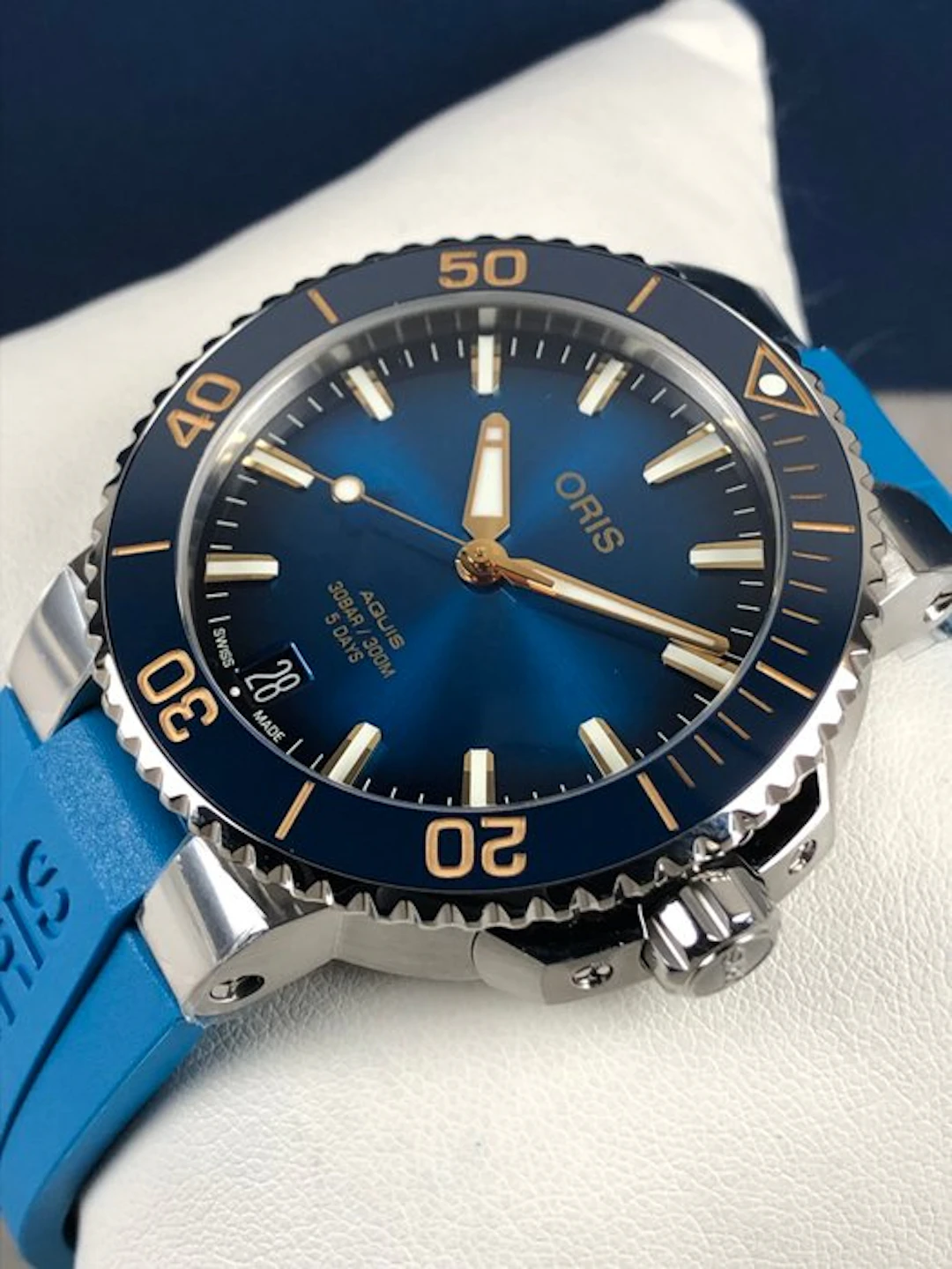 Oris - Aquis Date Calibre 400-2 Automatic - 01 400 7769 4125-07 4 22 75FC - Men