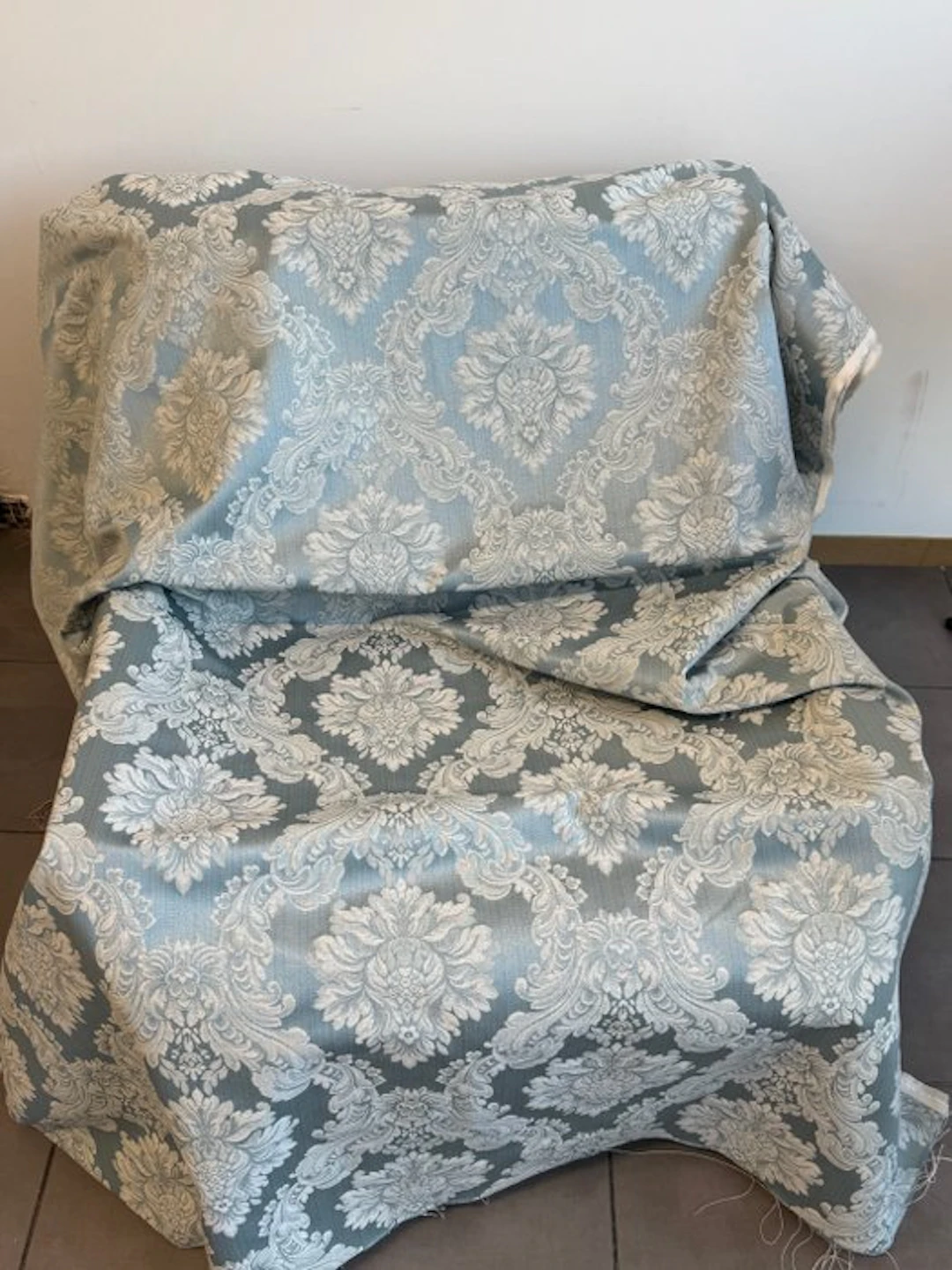 Upholstery fabric 3.00 x 2.80 m – powder blue and ivory...