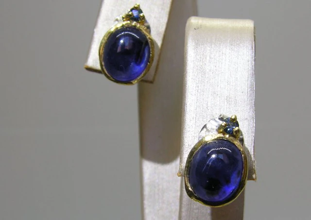 Sapphire Earrings - Height: 12.5 mm - Width: 8.3 mm- 2.3 g - (2)