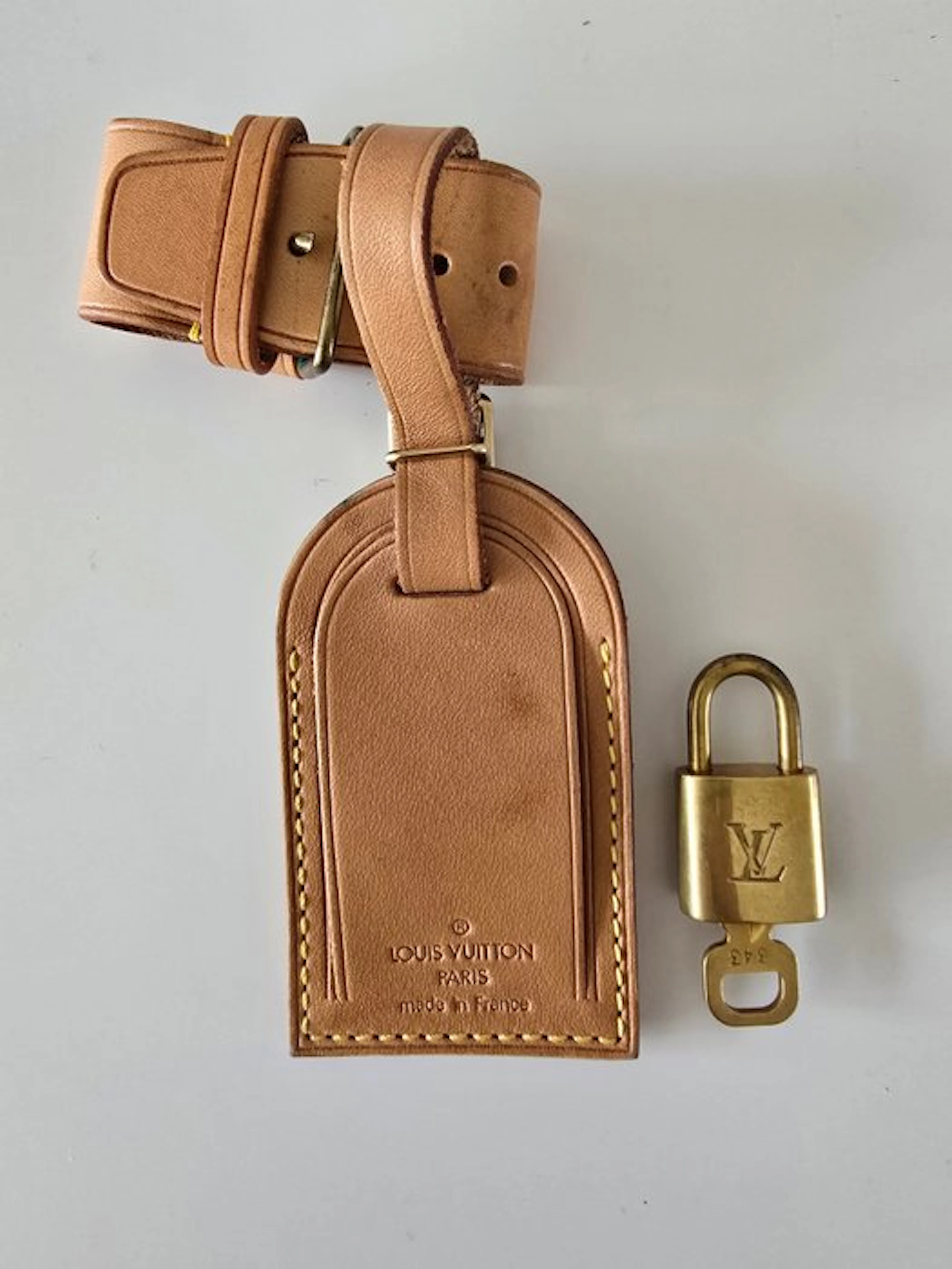 Louis Vuitton - Cadenas - Bag
