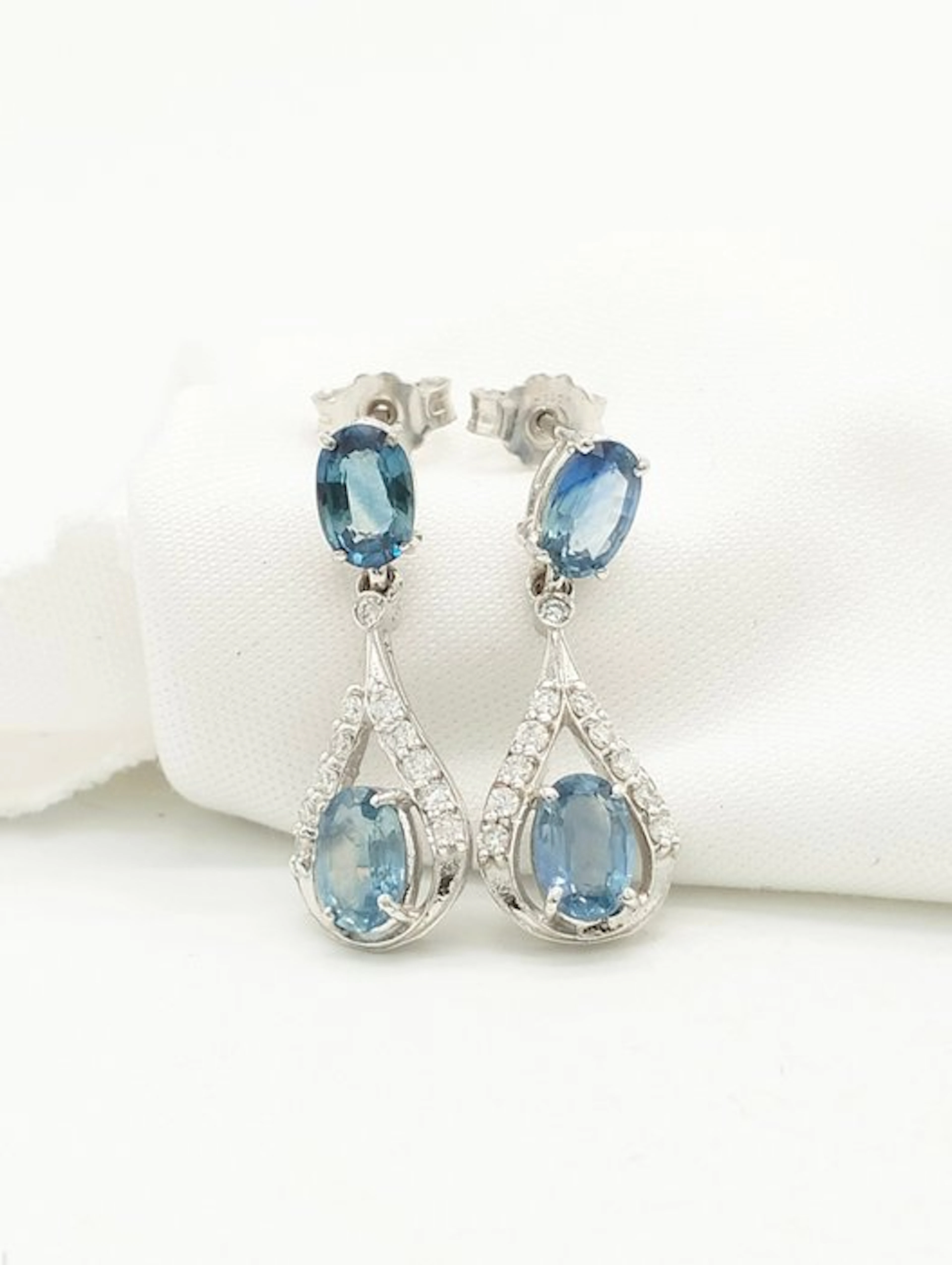 No reserve price - Earrings - 14 kt. White gold Sapphire - Diamond