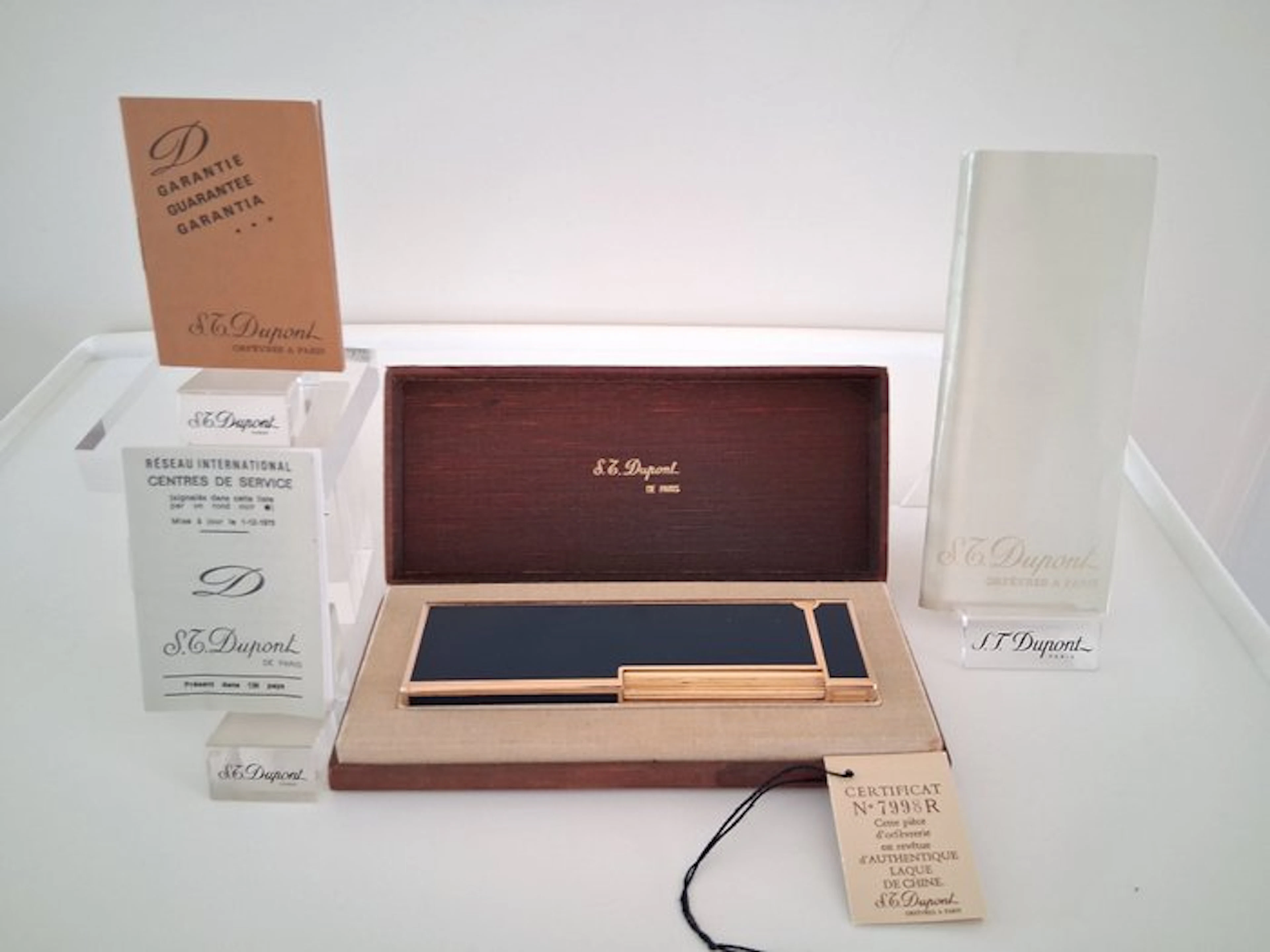 S.T. Dupont - L1 Tafelmodel - Lighter - Chinese lacquer color blue. Full set.