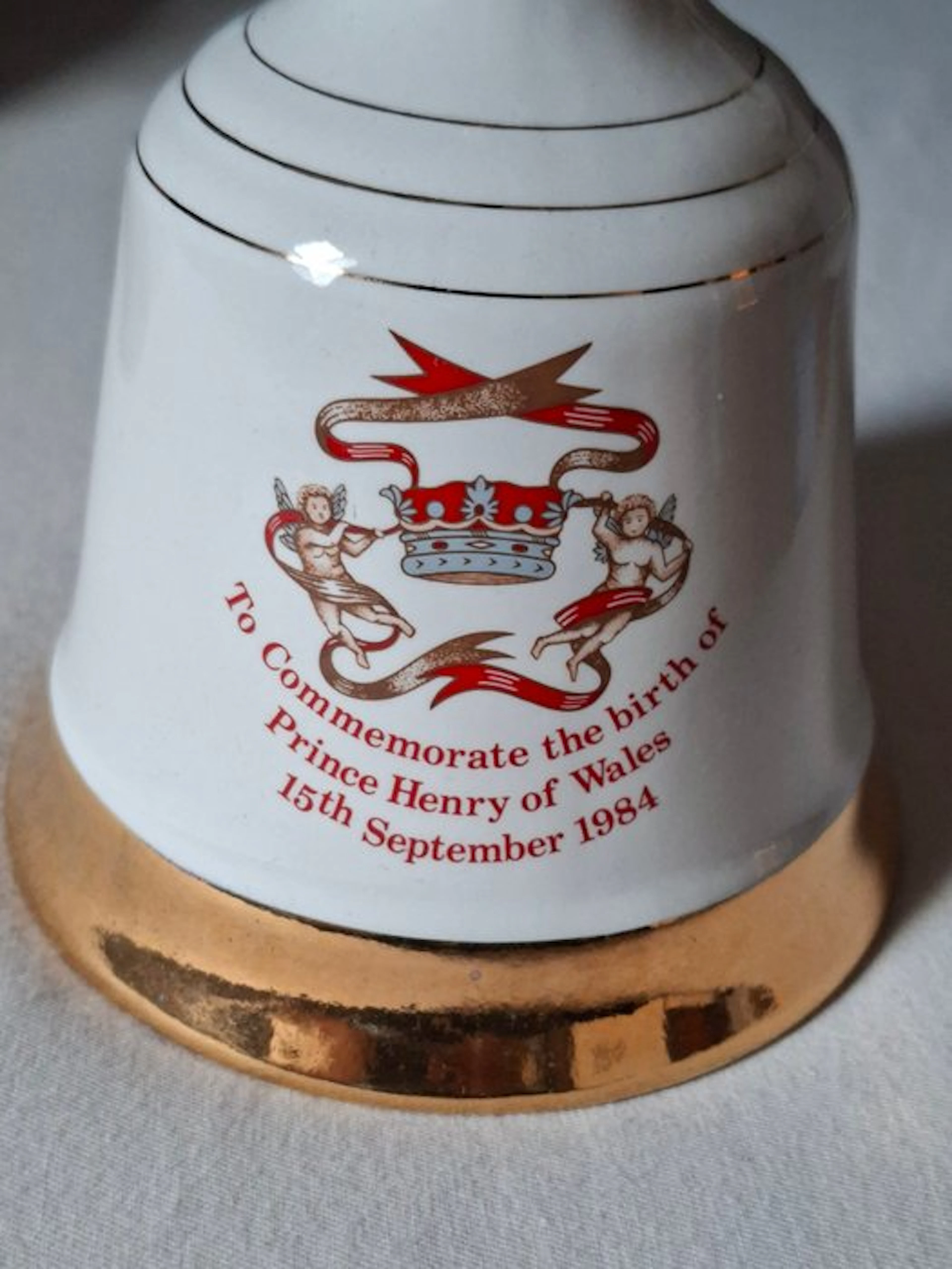 Bell's Commemorate the Birth of Prince Henry 1984 - b. 1980s - 50cl