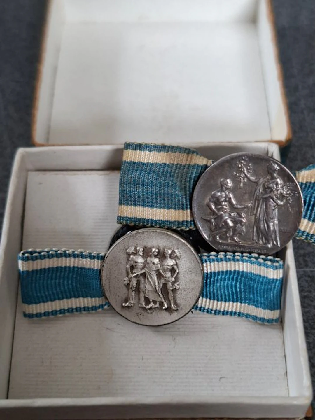 Germany - Badge - 2 x Beieren zilveren miniatuur...