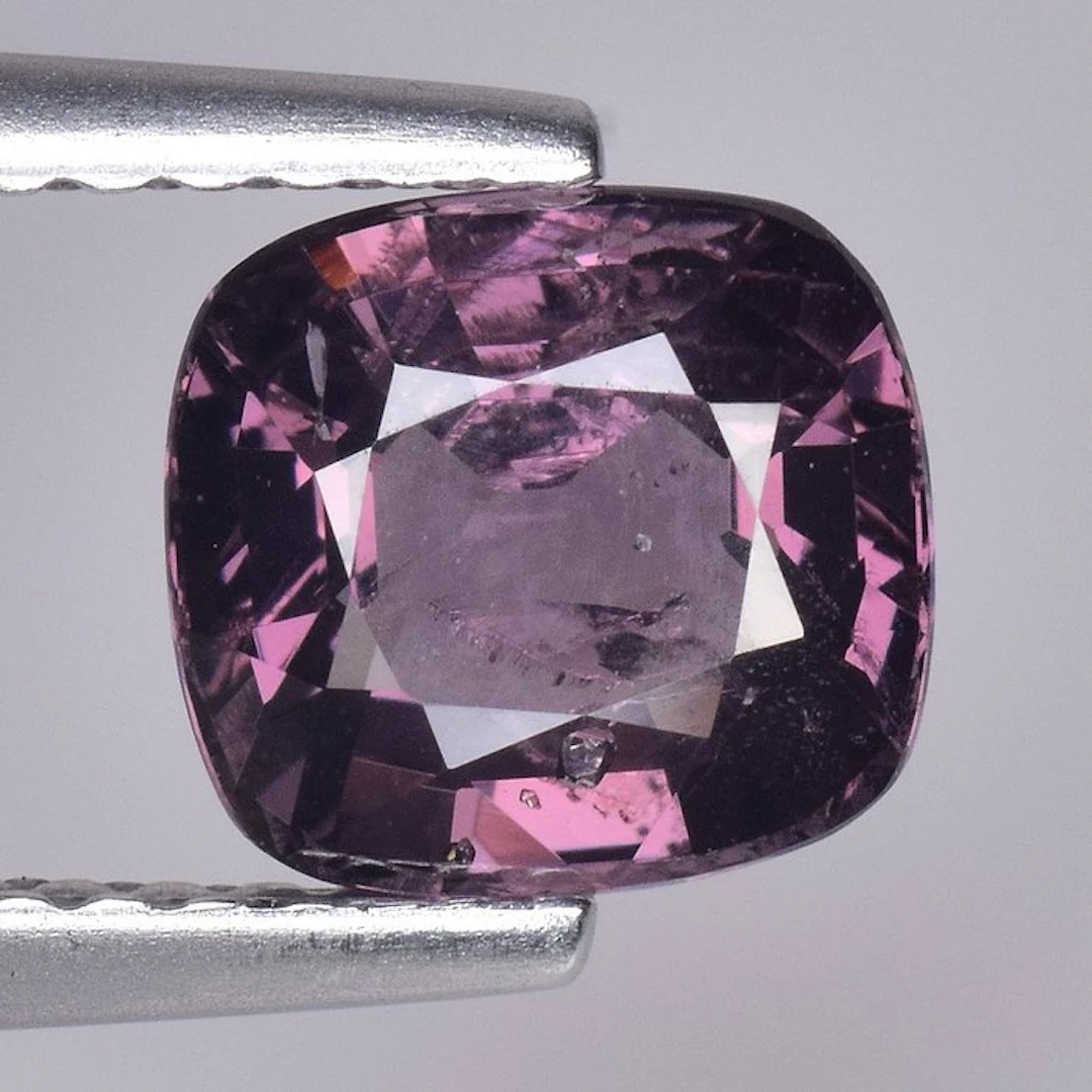 No reserve price - 1 pcs Purple