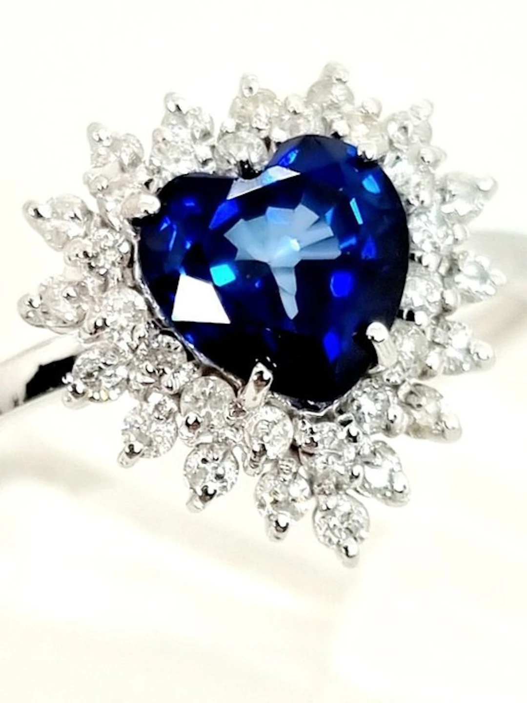 Ring - 18 kt. White gold Sapphire - Diamond