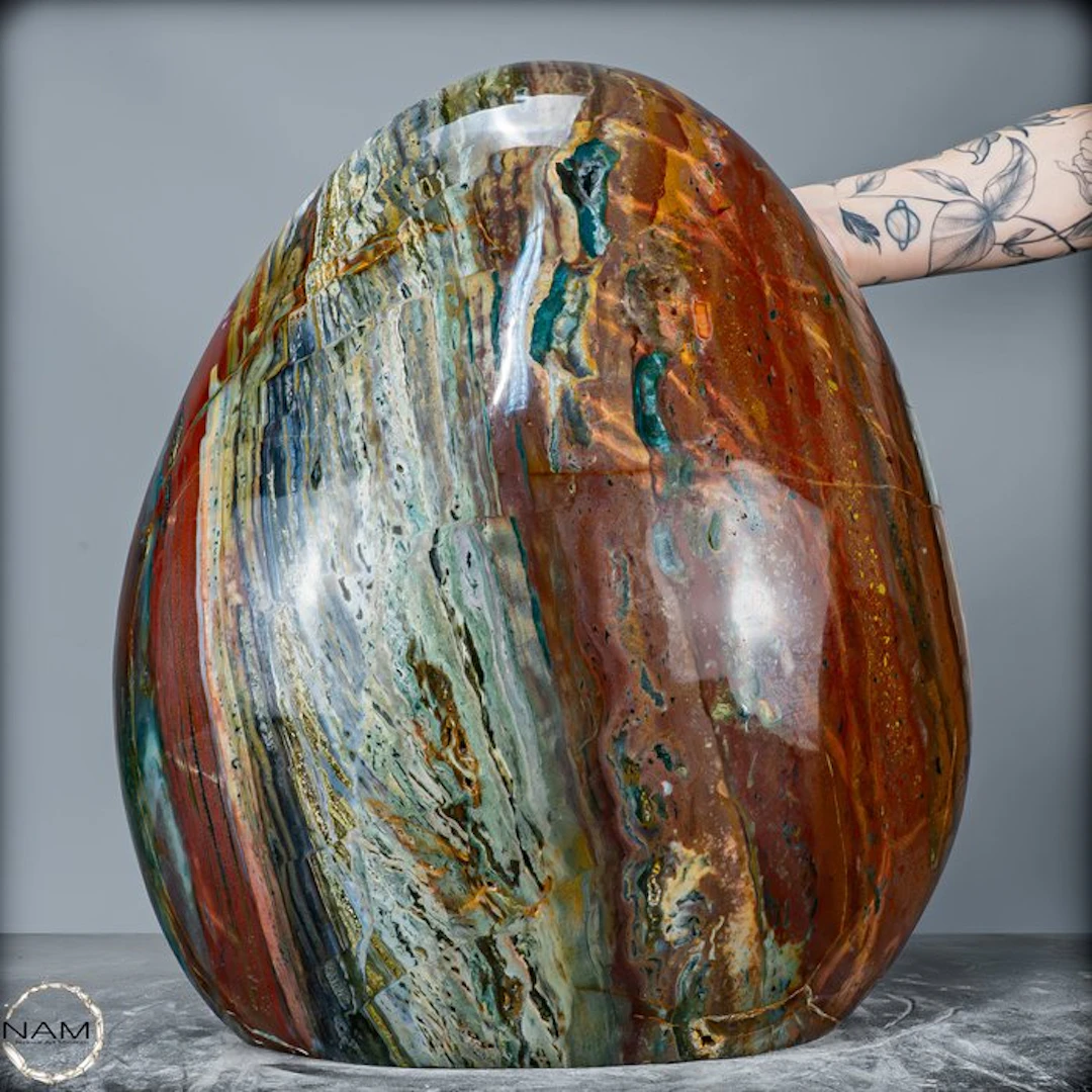 Monumental colorful agate freeform from Brazil – 35.5 kg...