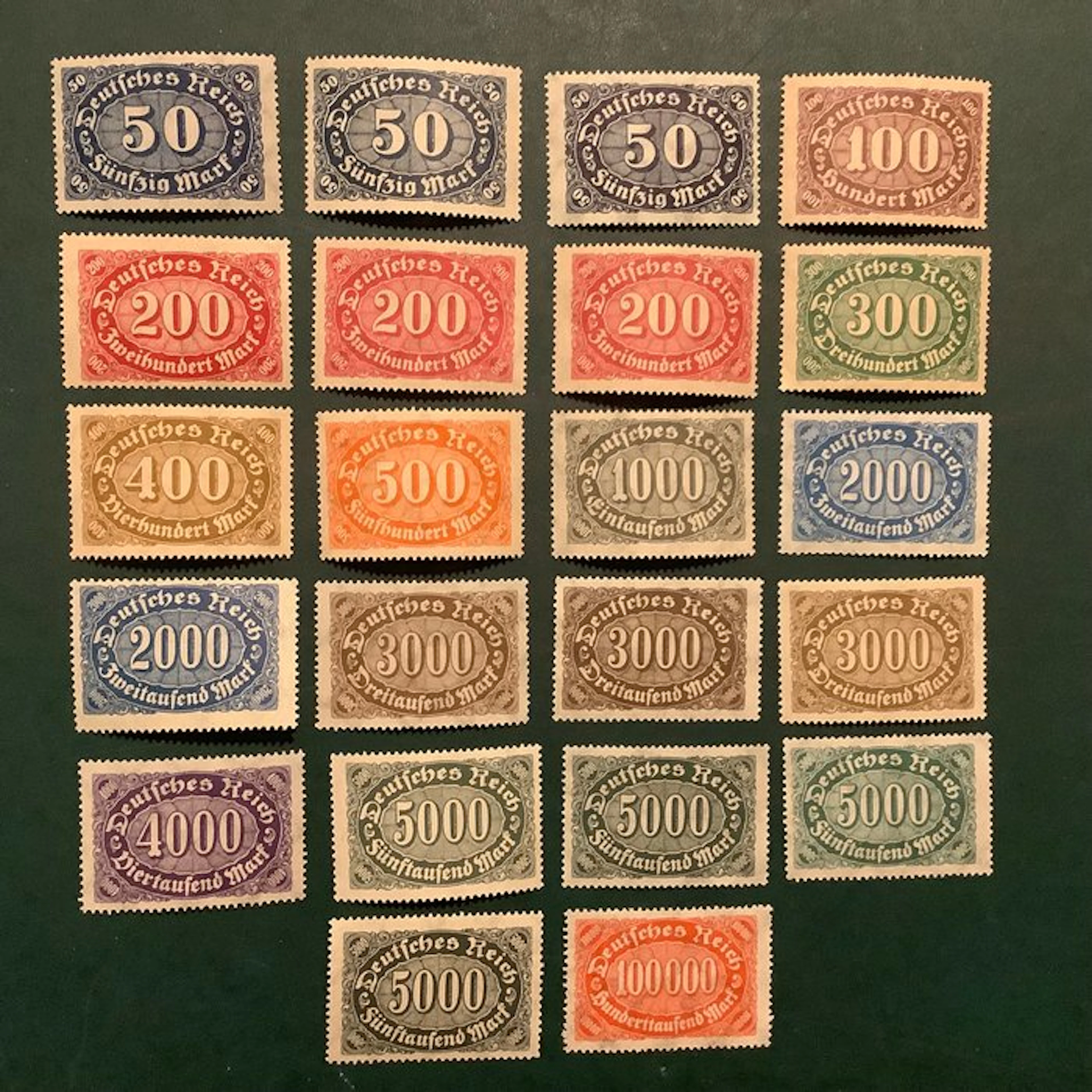 German Empire 1922 - Number in an oval with shading