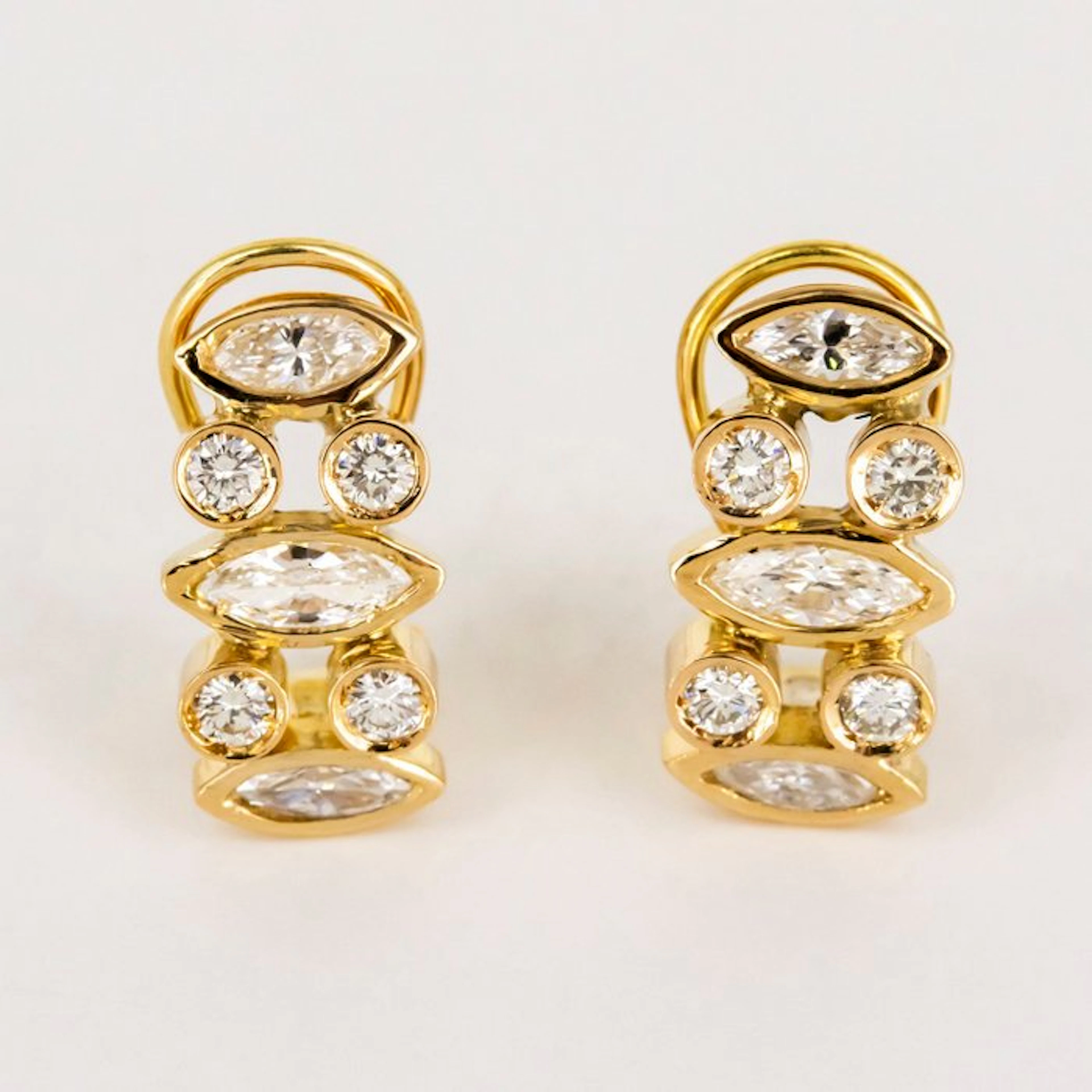 Earrings - 18 kt. Yellow gold - 2.00ct. tw. Diamond (Natural)