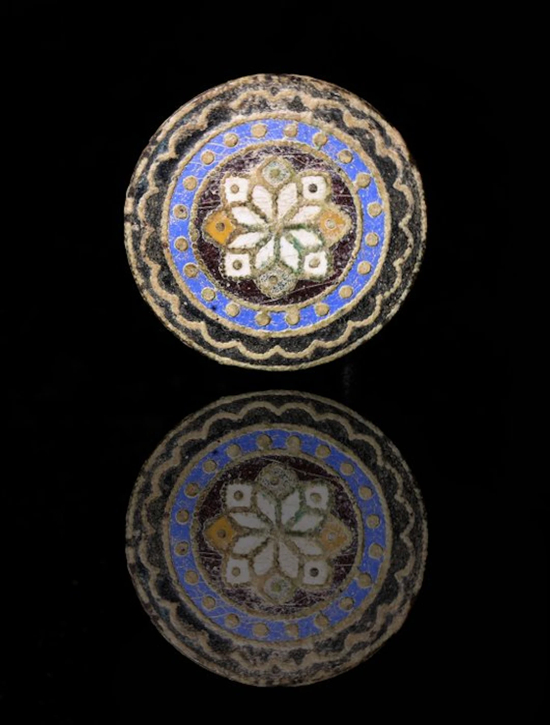 Ancient Roman bronze fibula with enamelled inlay - 2.5 cm