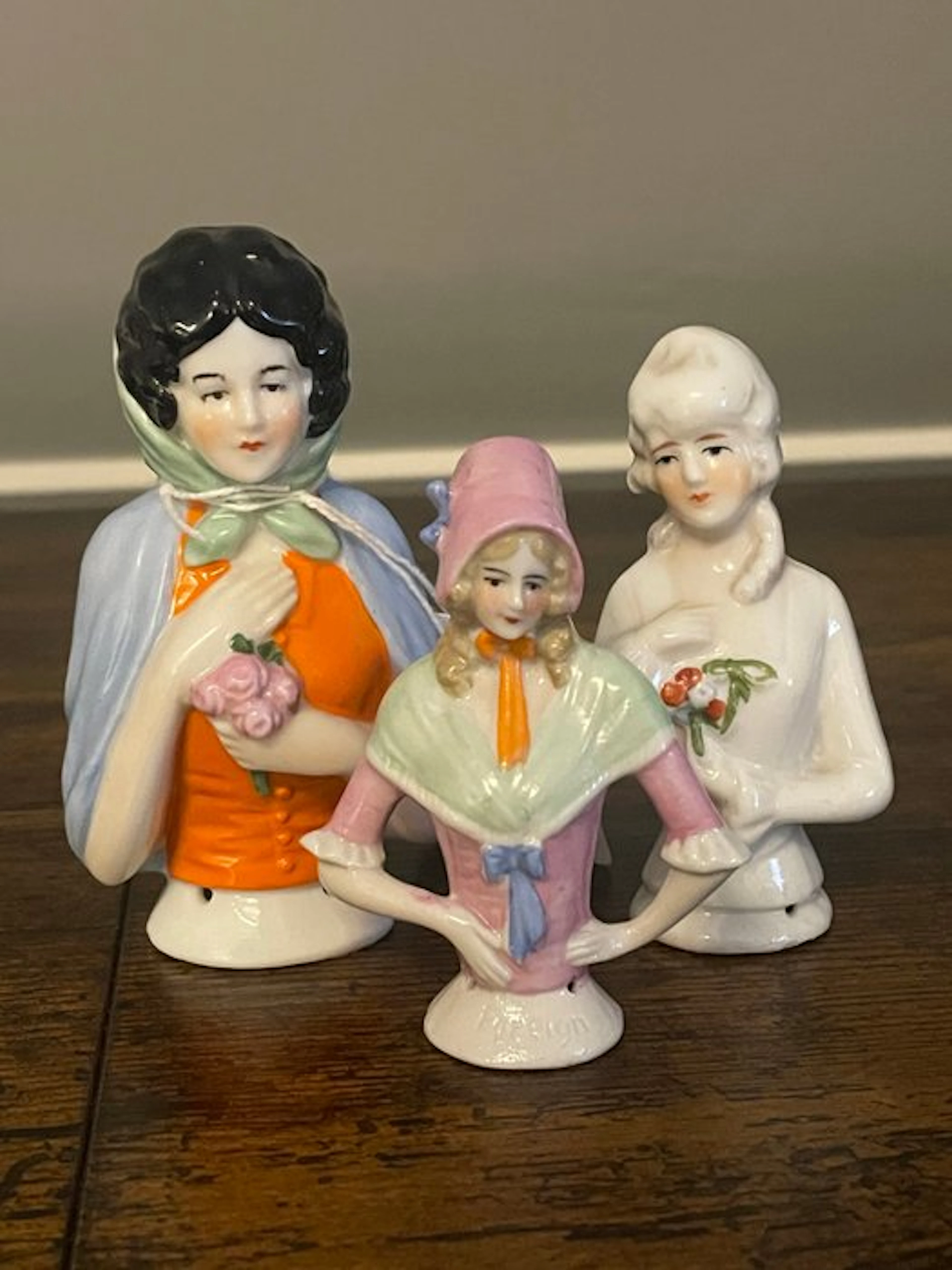 Figurine - Half-doll figurine (3) - Porcelain