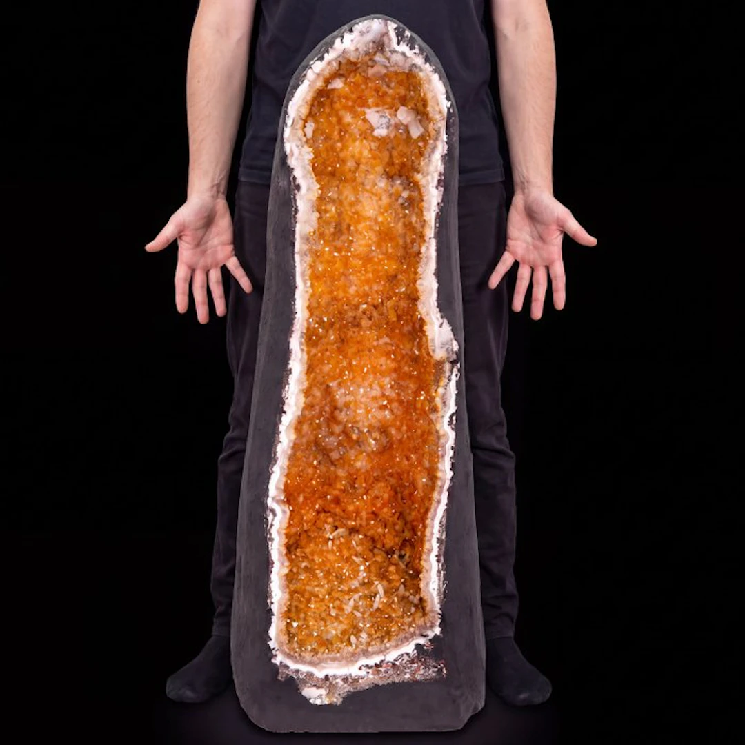 Vivid Citrine - Geode - 74x21x30 cm- 47 kg