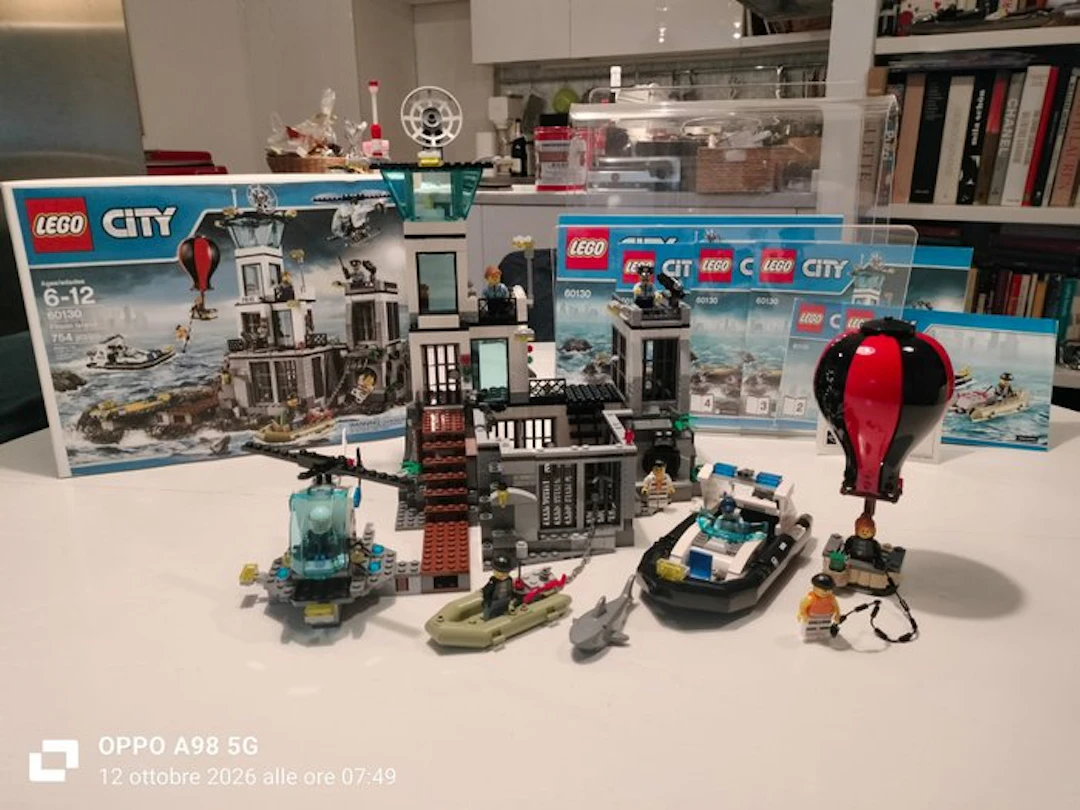 LEGO Set - 60130 - City - LEGO City 60130 - PRISON ISLAND