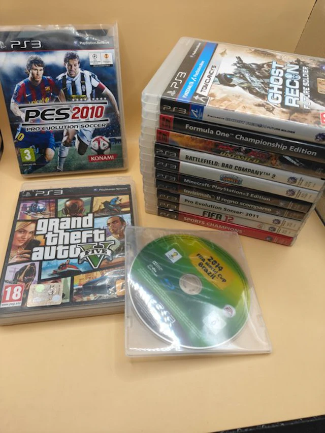 Sony - Playstation 3 - Lotto 10 giochi PS3 + 3 bonus...