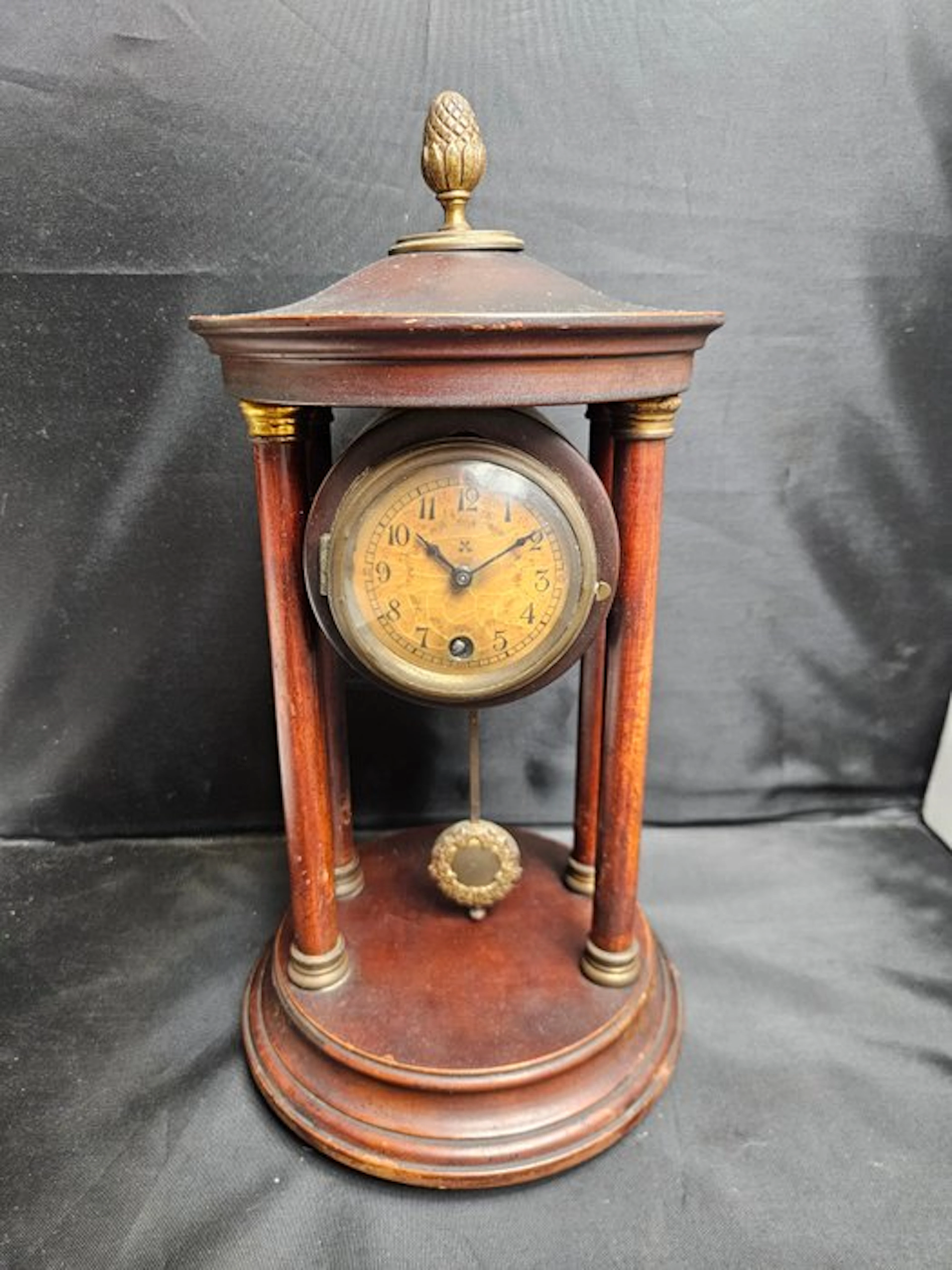 Clock - Pheilkreuz - Wood, Brass - 1920-1930 - Table clock Jozefientje