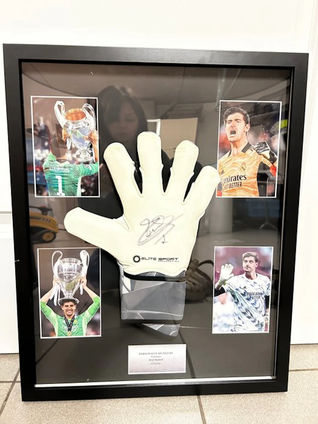Real Madrid - Spanish Football League - Thibaut Courtois - Goal keeper gloves