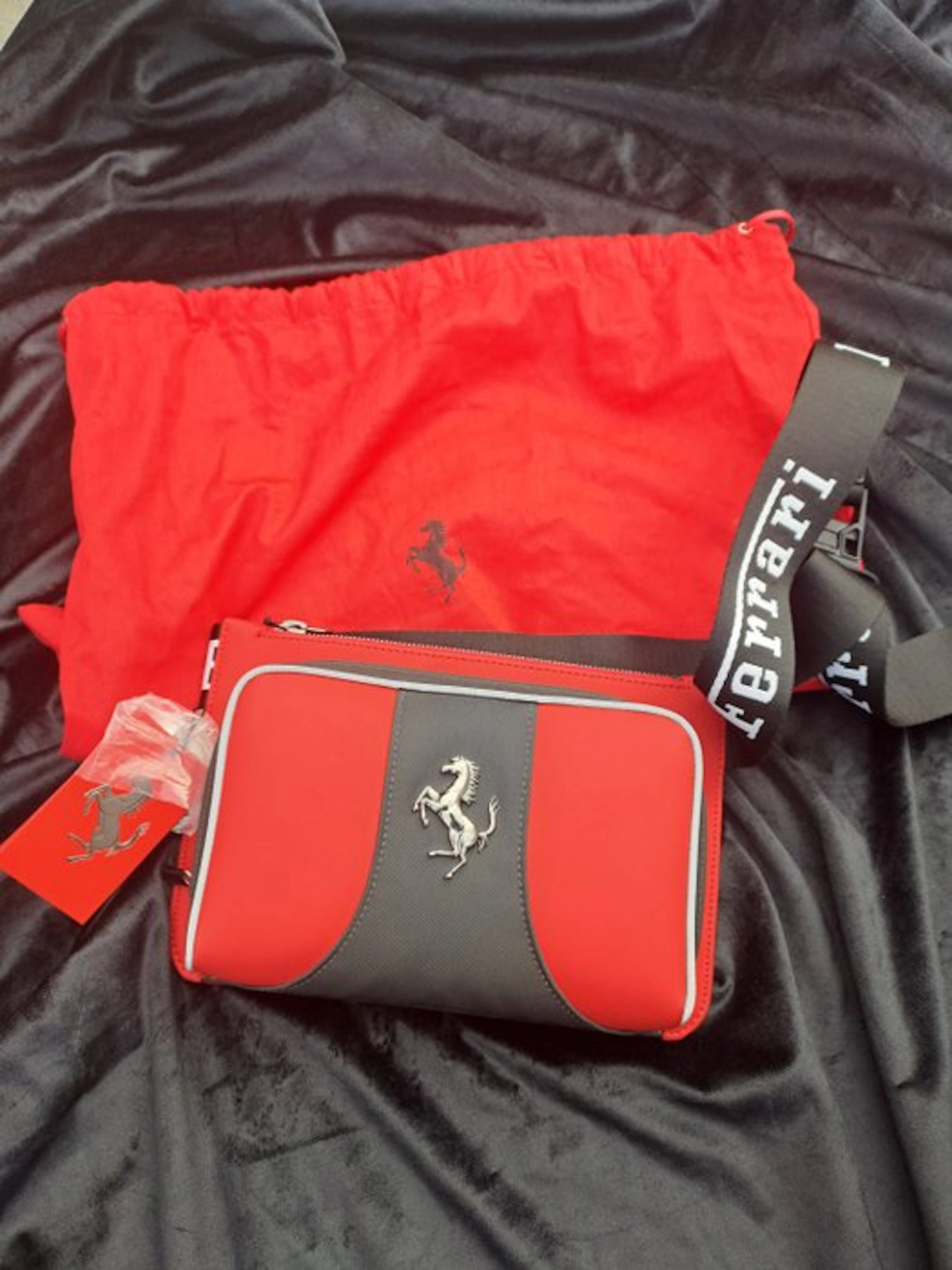 Ferrari - body bag - Bag