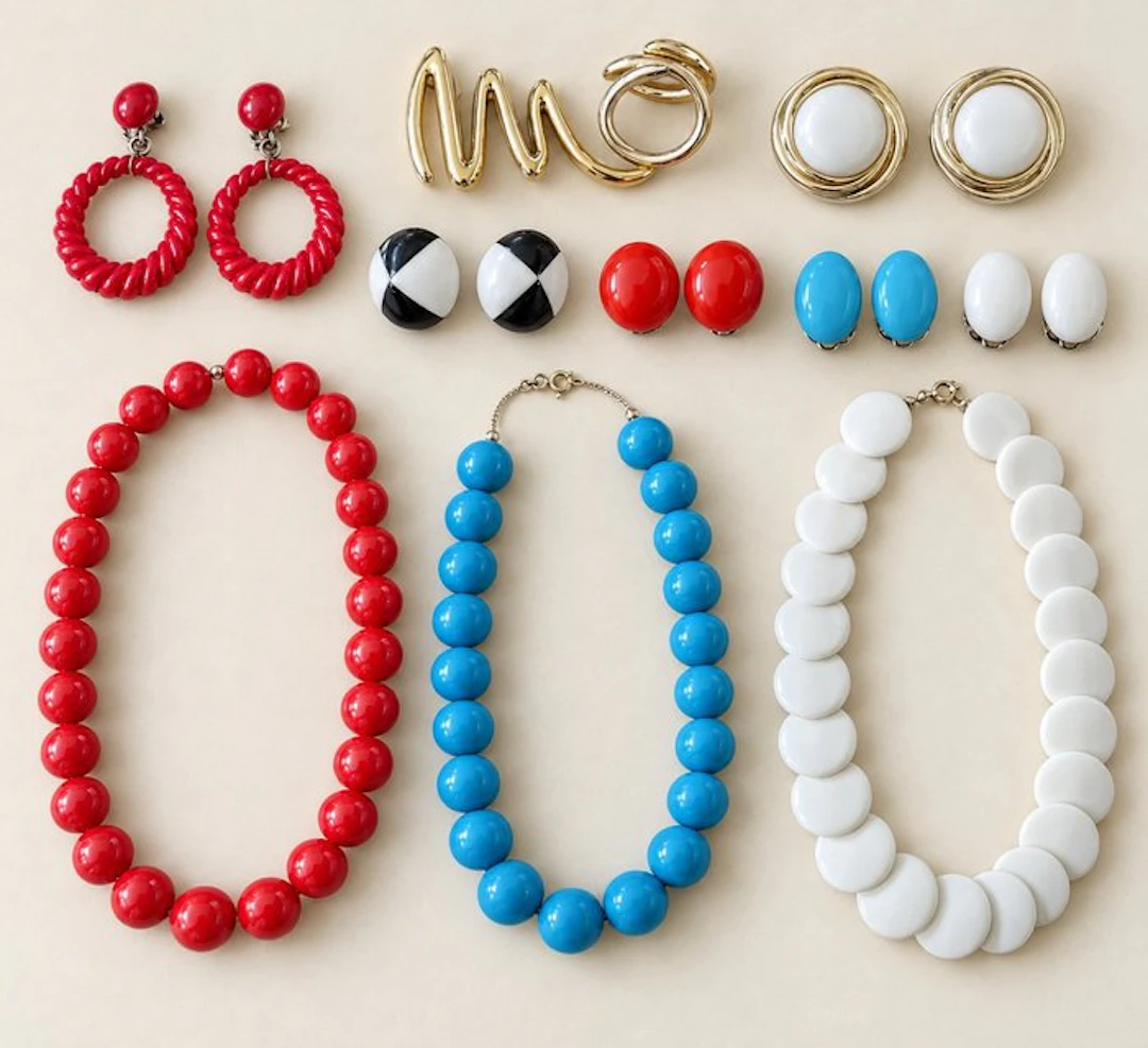 Themed collection - 80s vintage costume jewelry collection