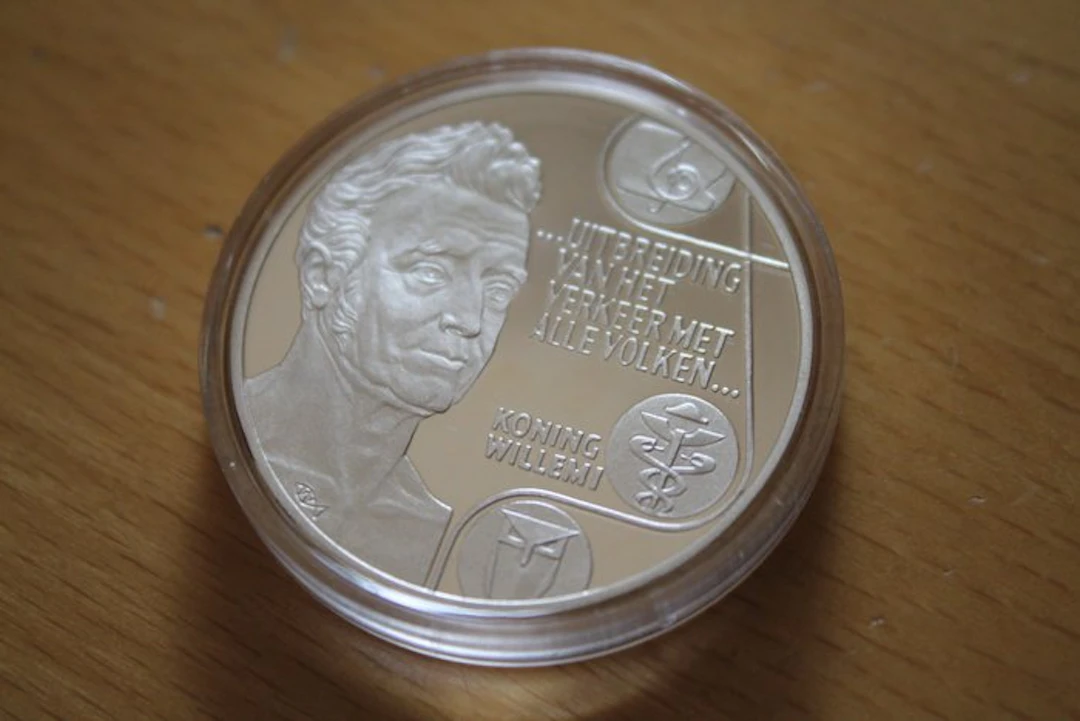 Netherlands. 25 Ecu 1992 (No reserve price)